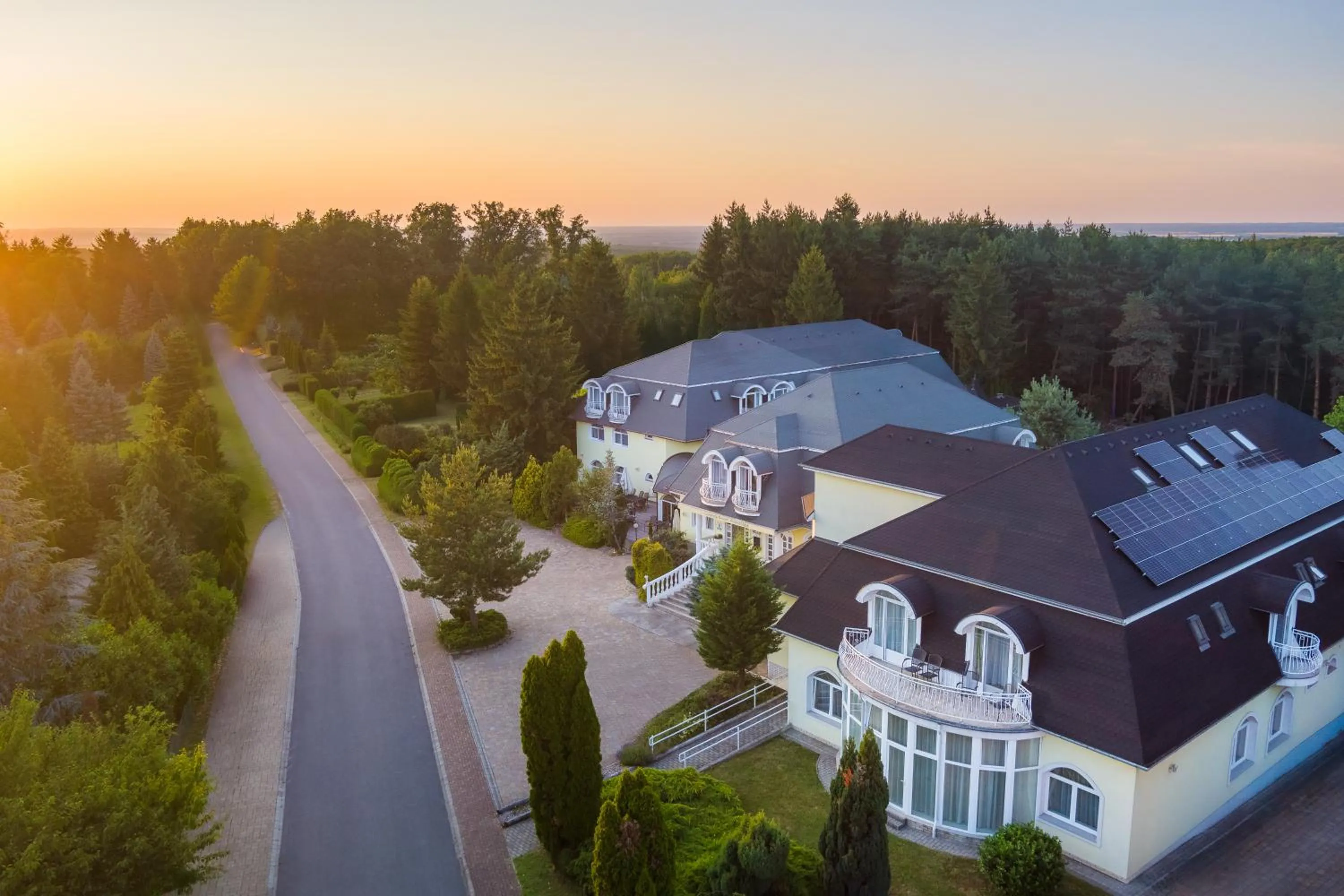 Property building in Gosztola Gyöngye-az erdő szállodája