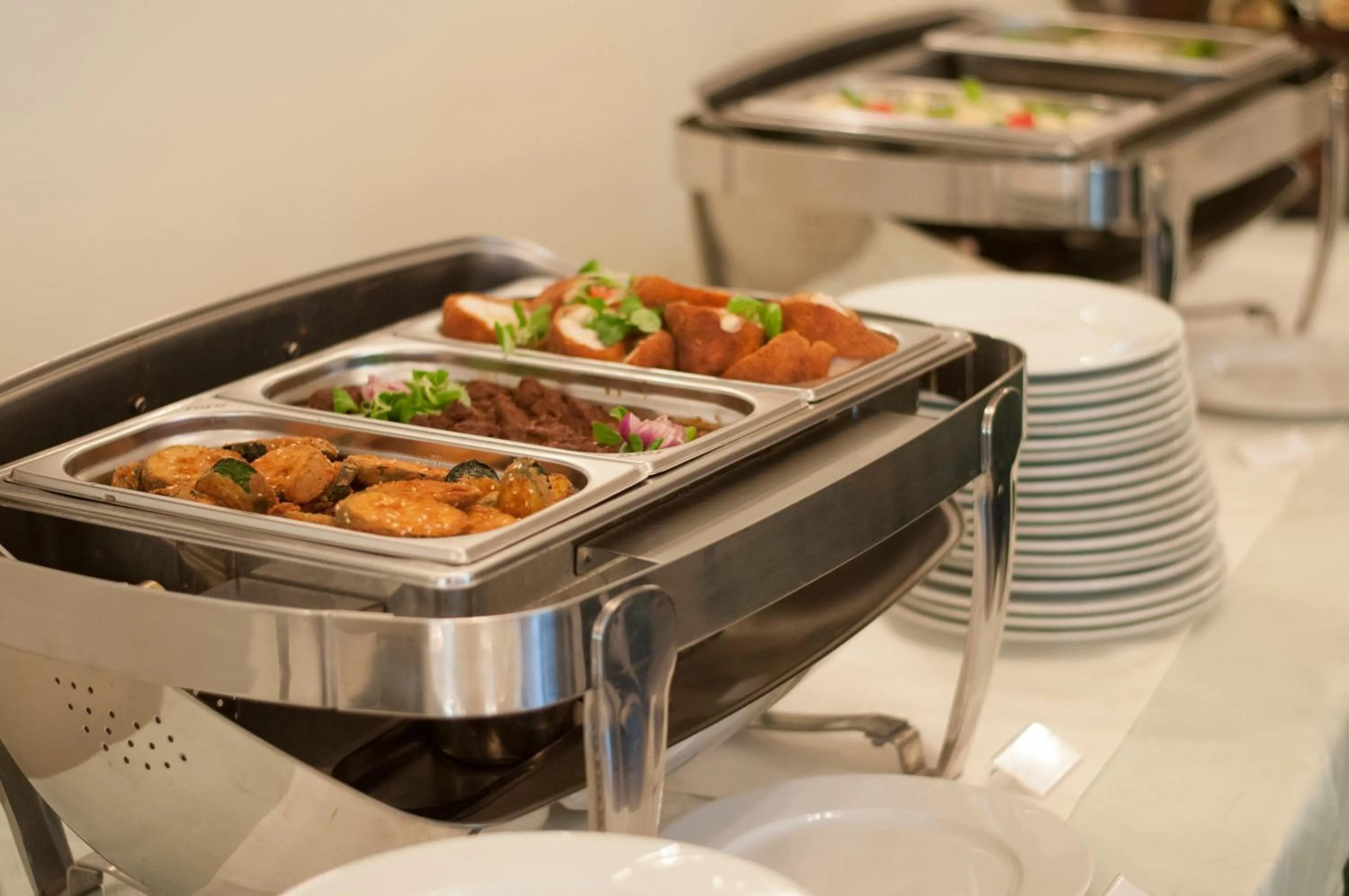 Restaurant/places to eat in Gosztola Gyöngye-az erdő szállodája