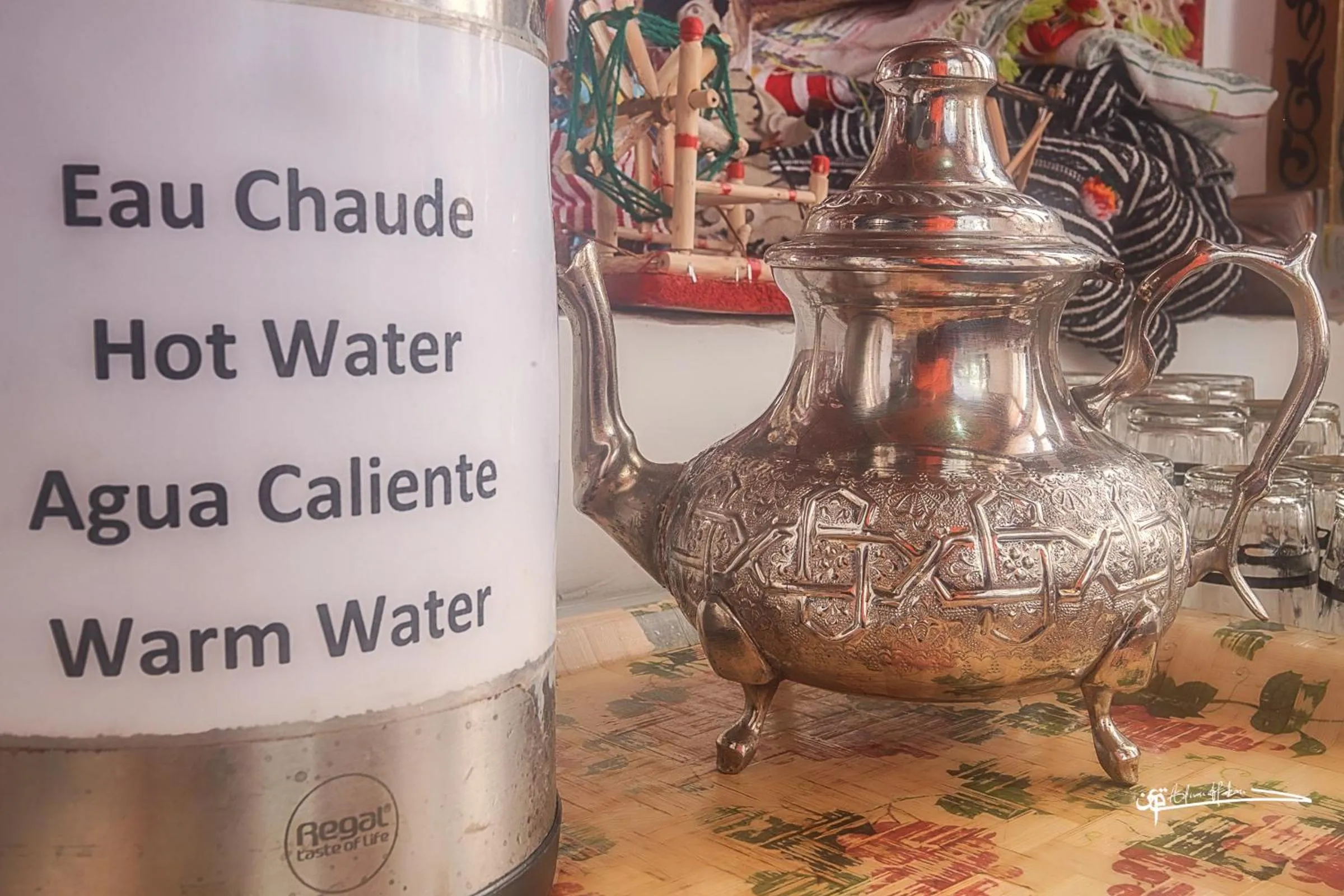 Restaurant/places to eat in Hotel Madrid