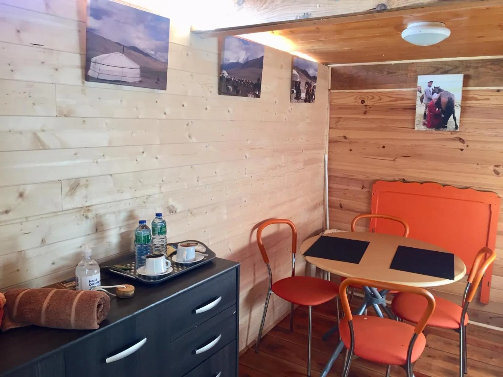 Kitchen or kitchenette in Yourte mongole