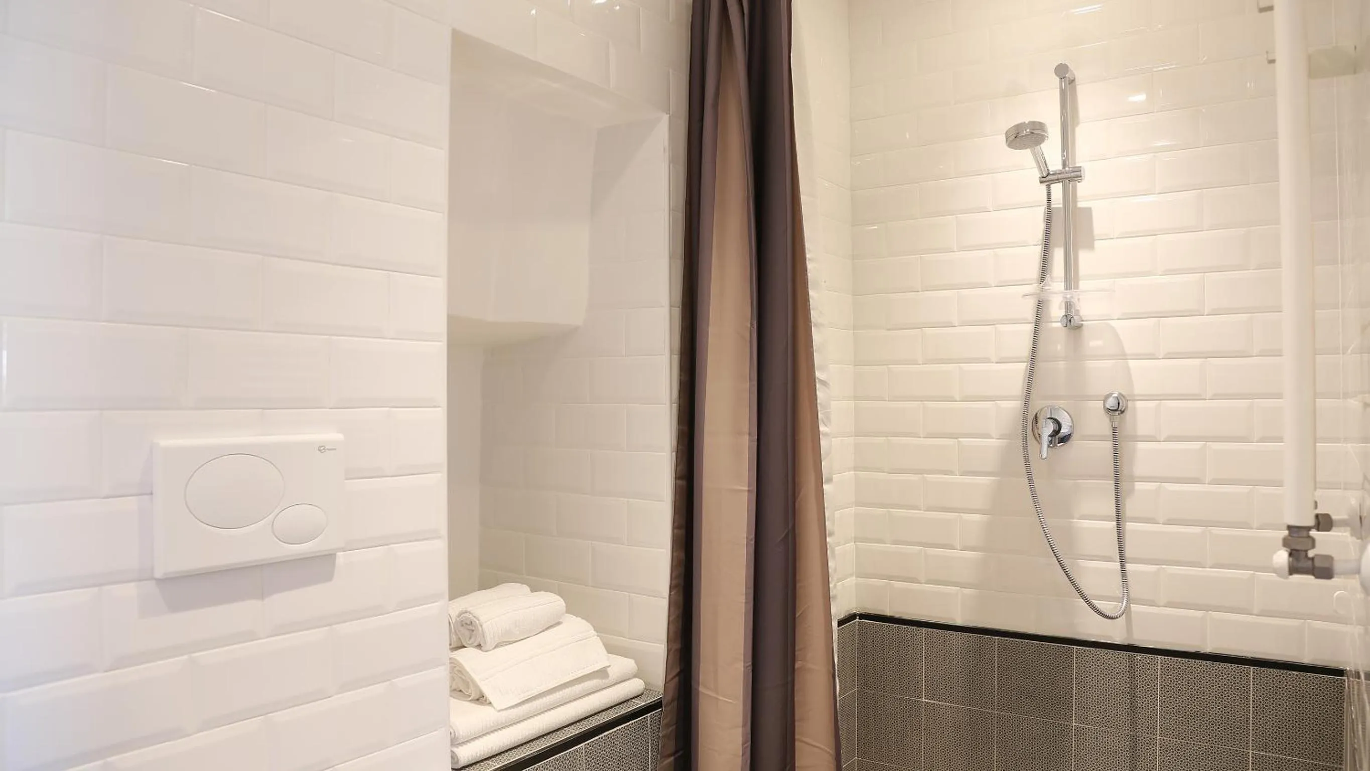 Shower in Intervallo Boutique Hotel