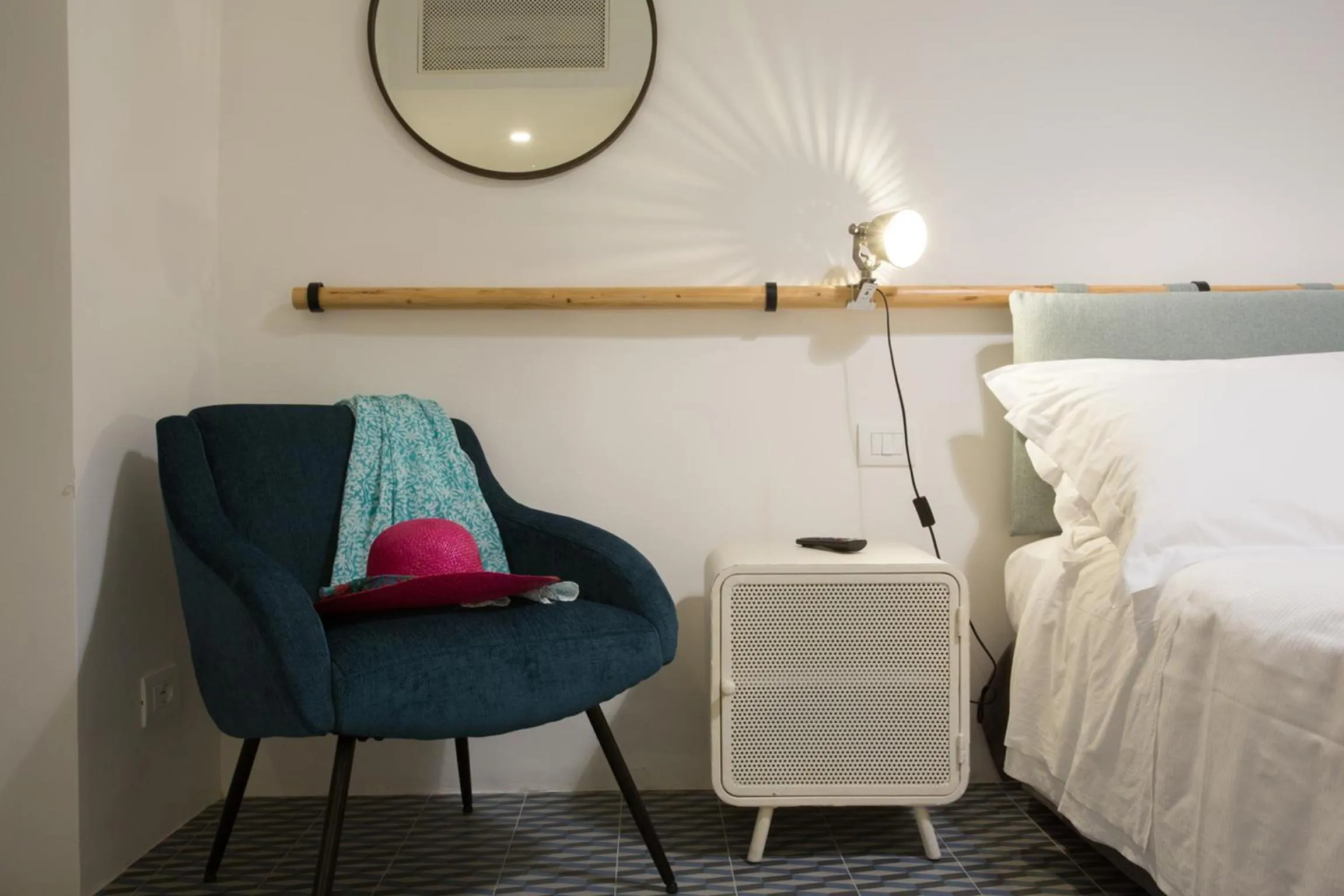 Decorative detail, Bed in Intervallo Boutique Hotel