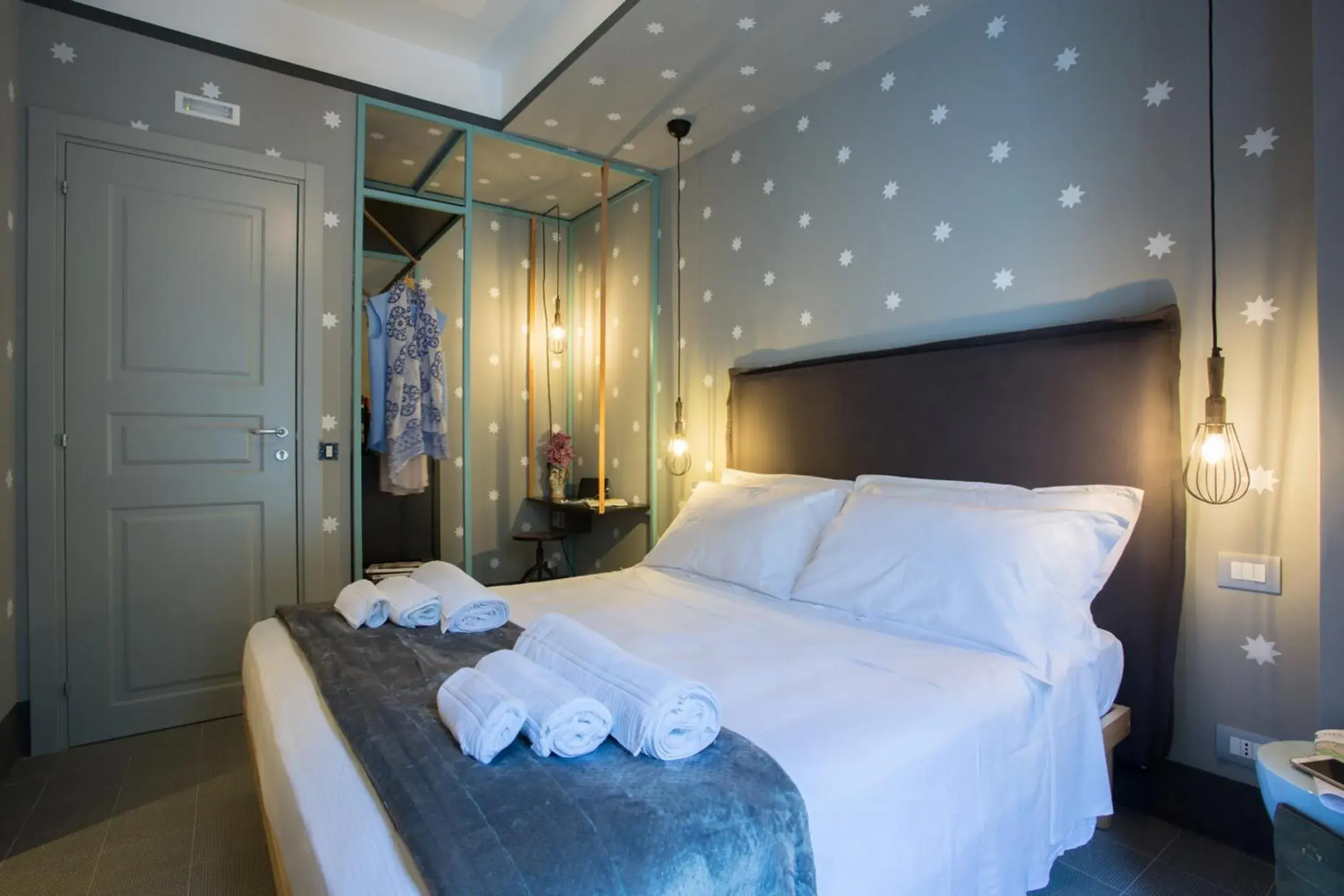 Deluxe Queen Room - single occupancy in Intervallo Boutique Hotel Deluxe Queen Room - single occupancy in Intervallo Boutique Hotel