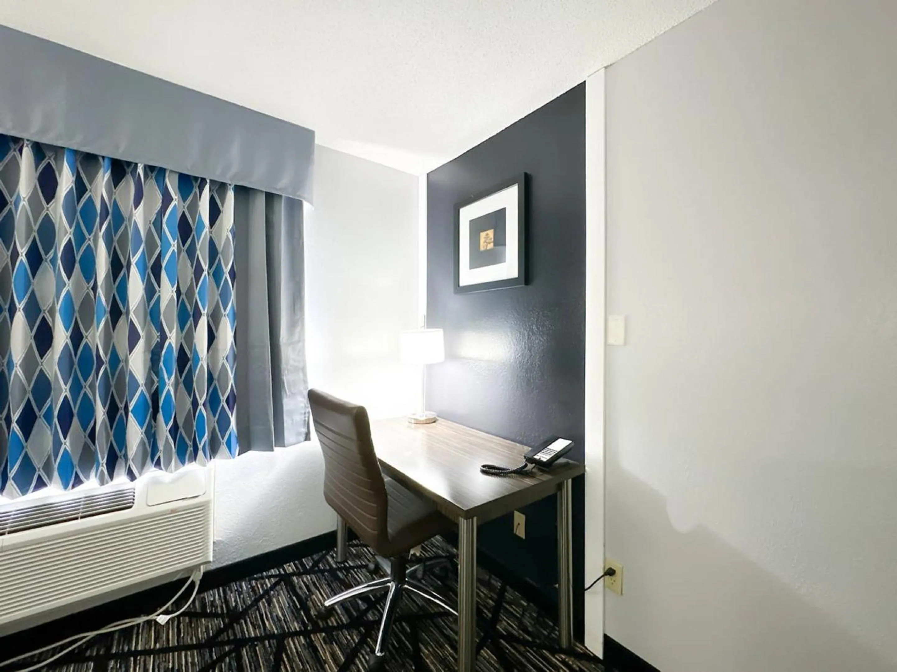 Living room in Blaine Town Inn & Suites