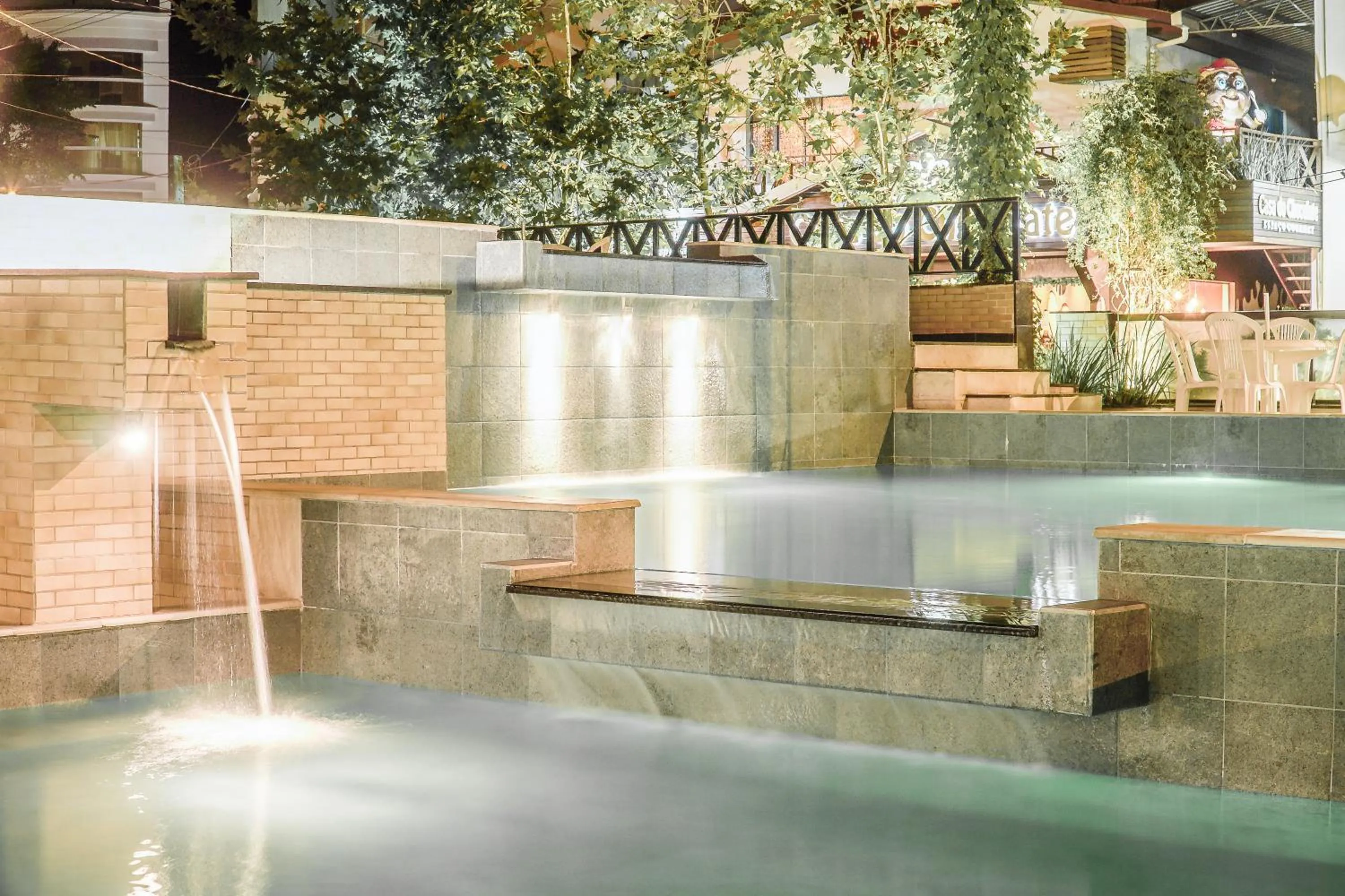 Swimming pool in Hotel Vila Germânica