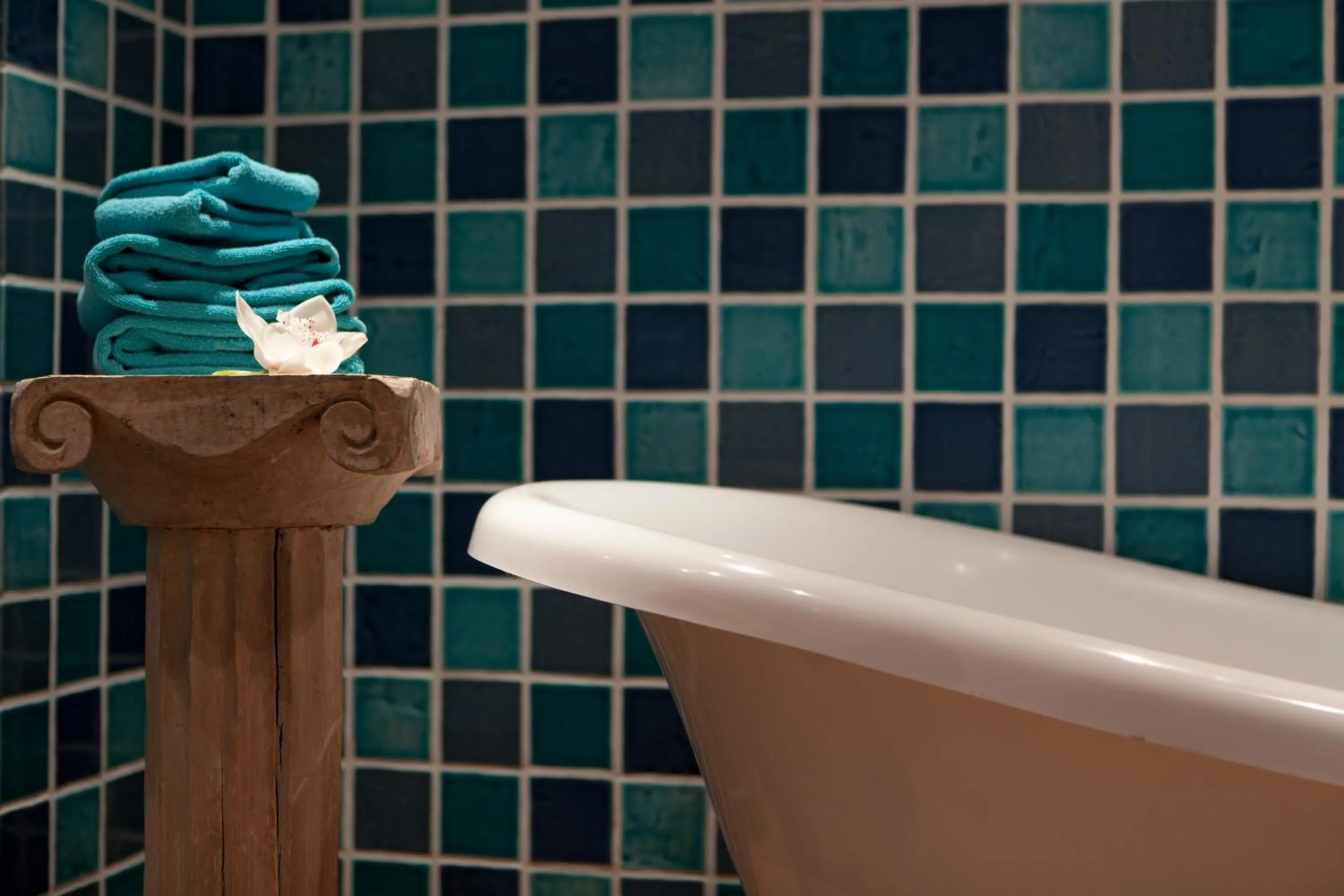 Regency Country Club, Apartments Suites