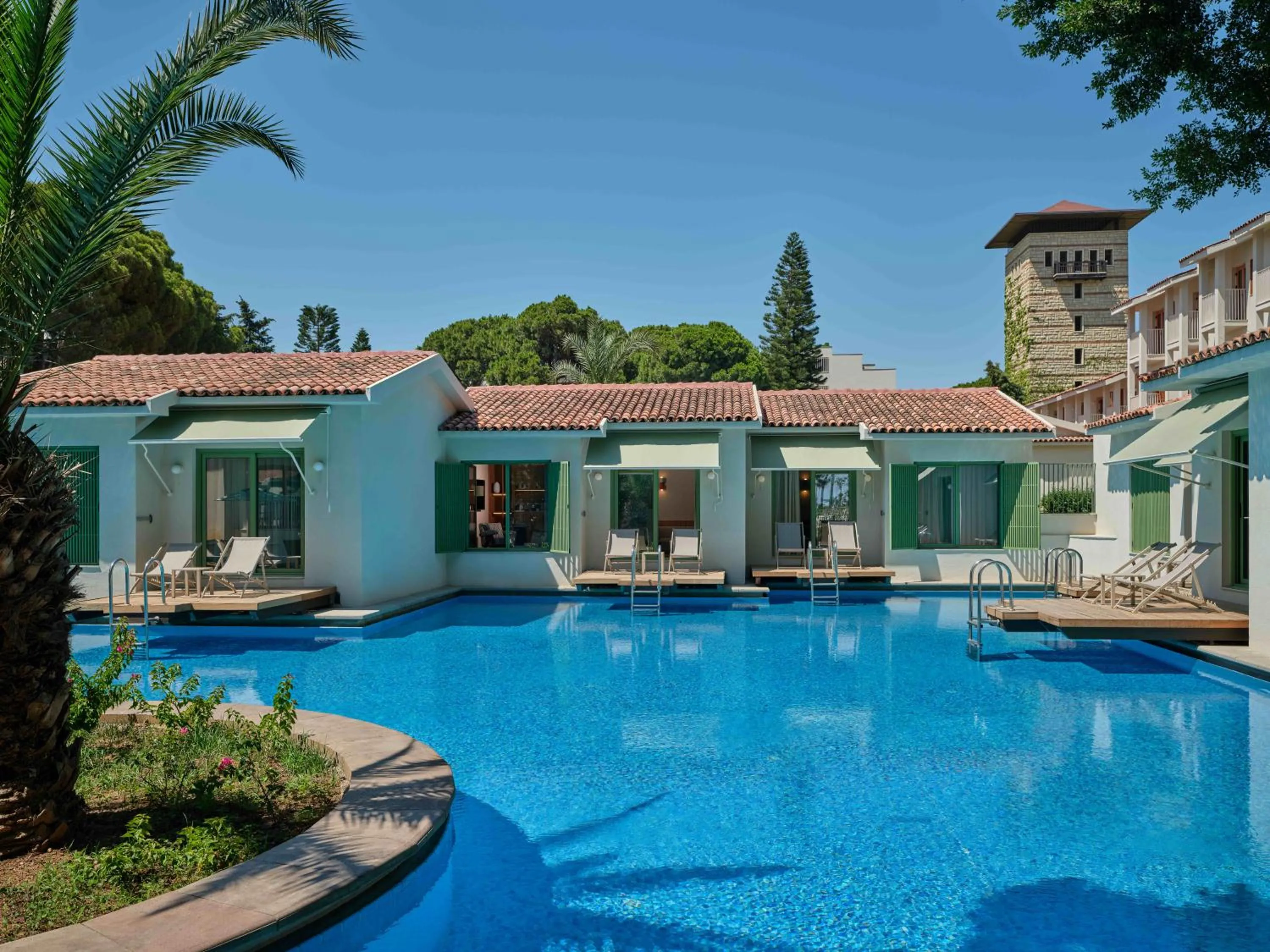 Swimming pool in Paloma Grida