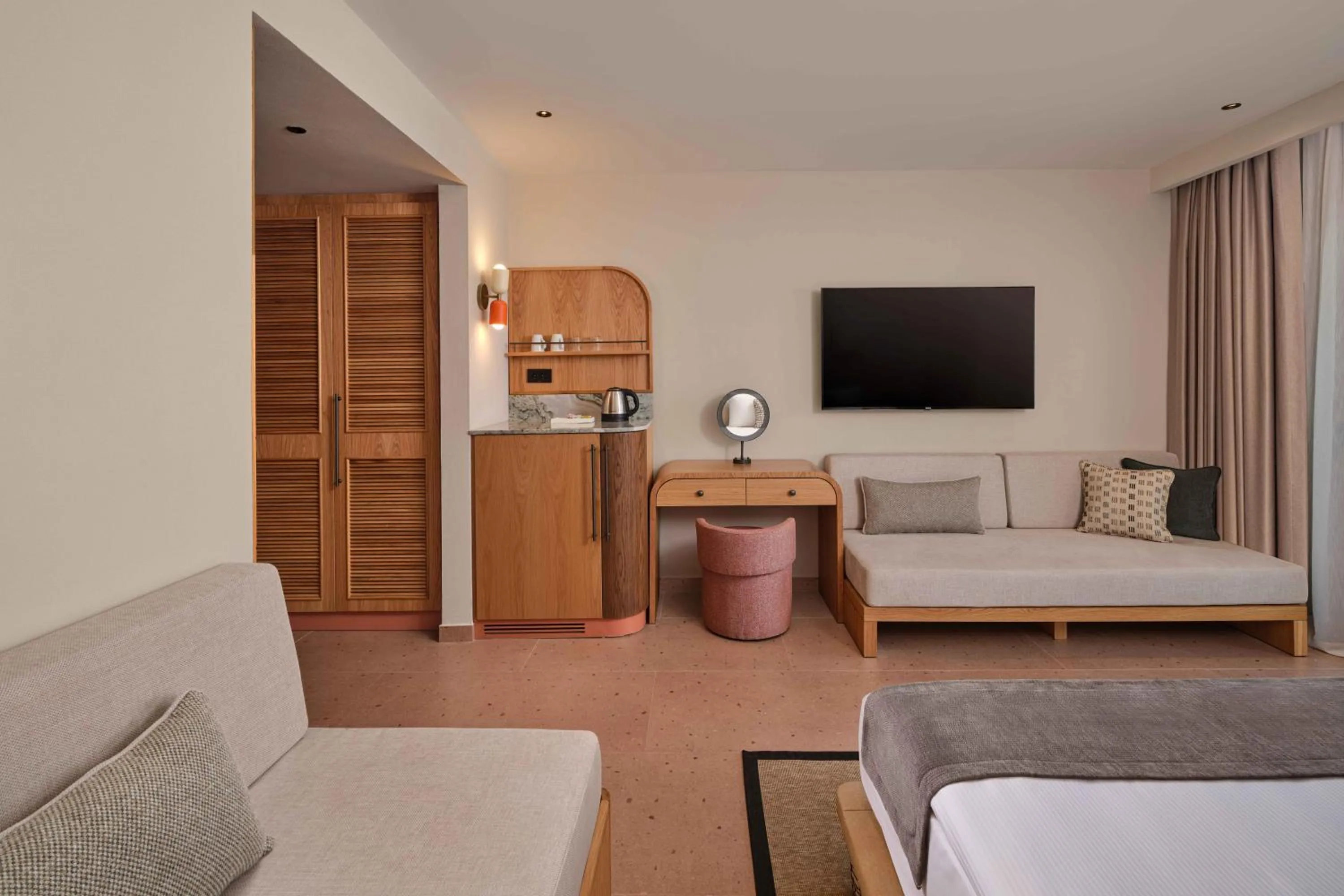 Seating area, Bed in Paloma Grida