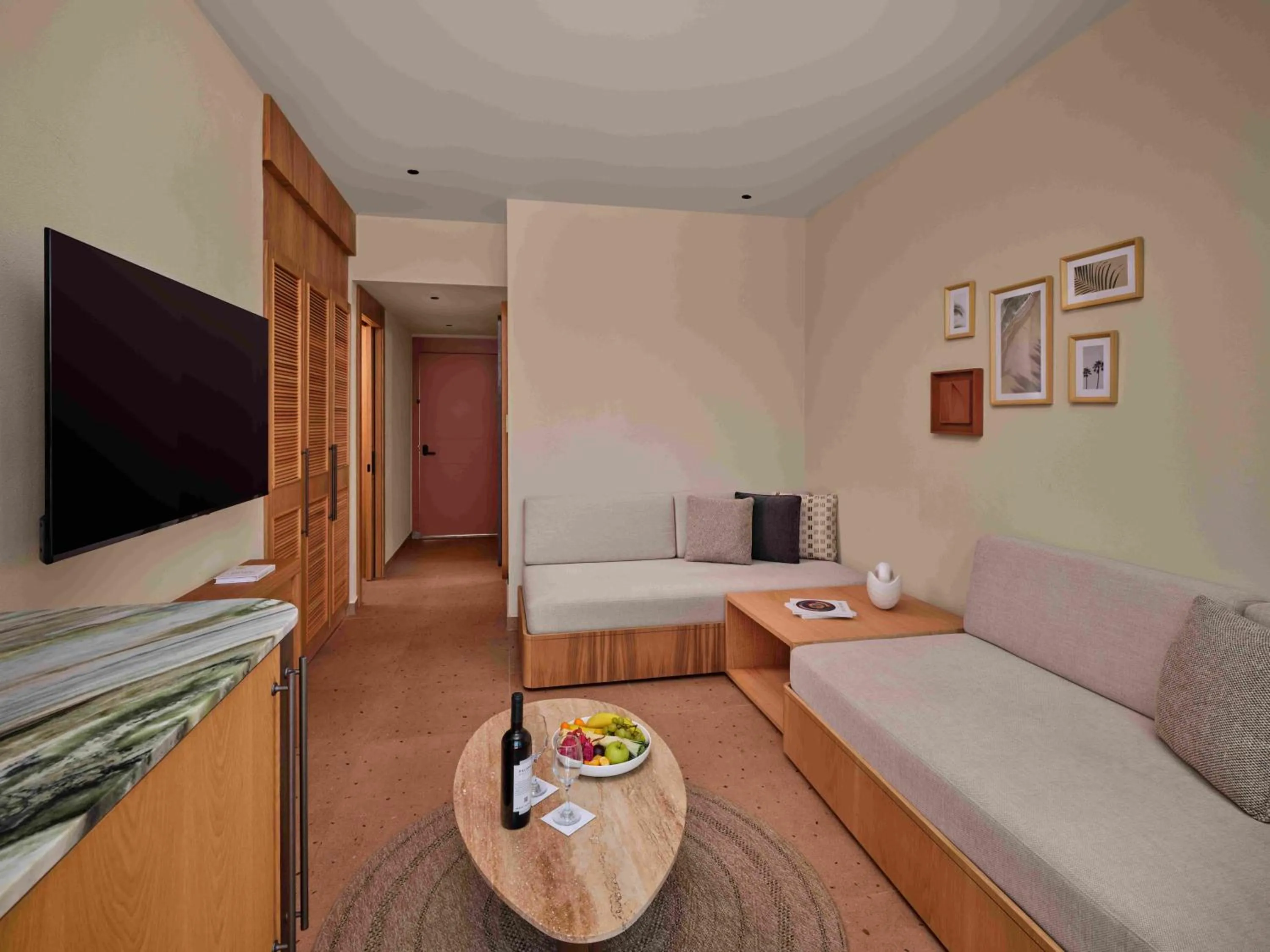 Seating area in Paloma Grida