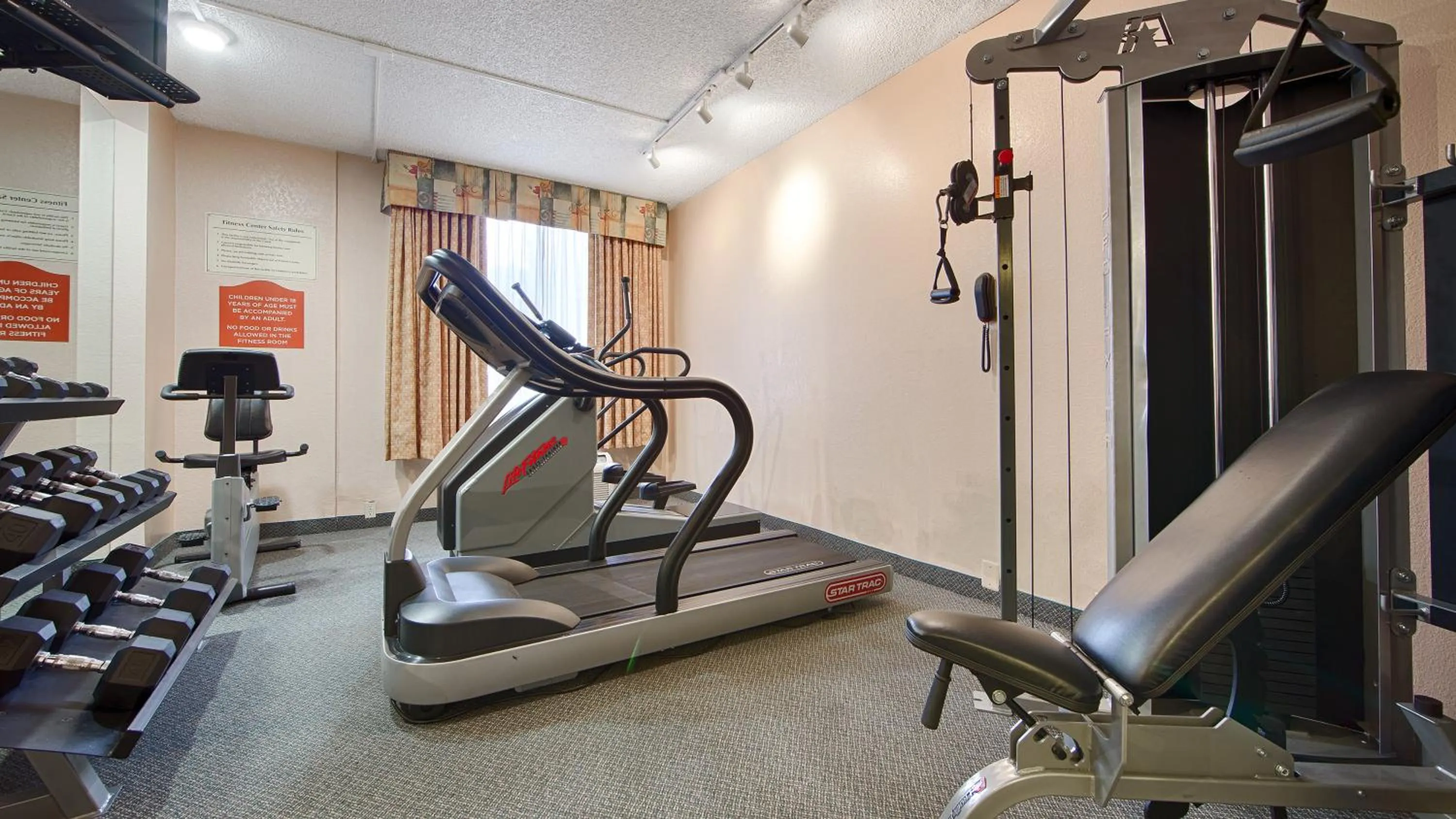Fitness centre/facilities in Best Western Fort Myers Inn and Suites