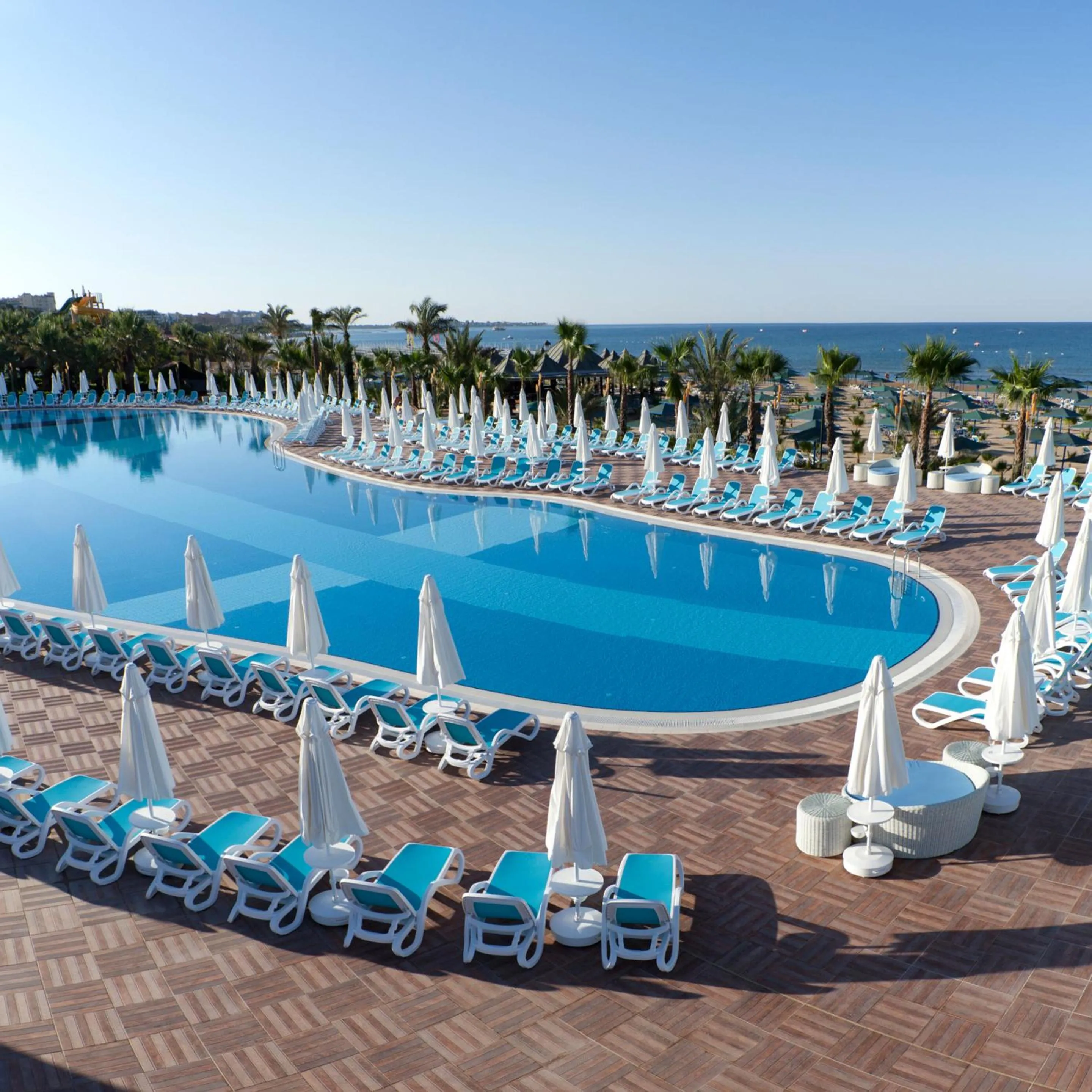 Swimming pool in Paloma Oceana