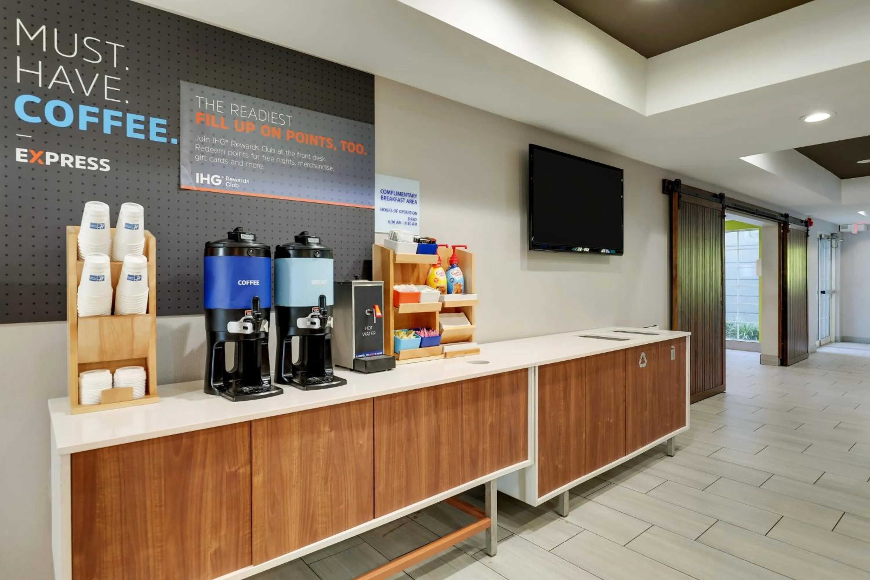 Breakfast in Holiday Inn Express & Suites Orangeburg by IHG