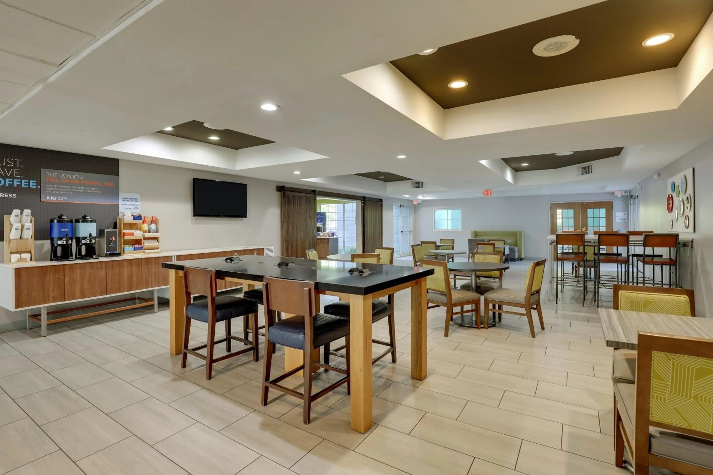 Property building in Holiday Inn Express & Suites Orangeburg by IHG