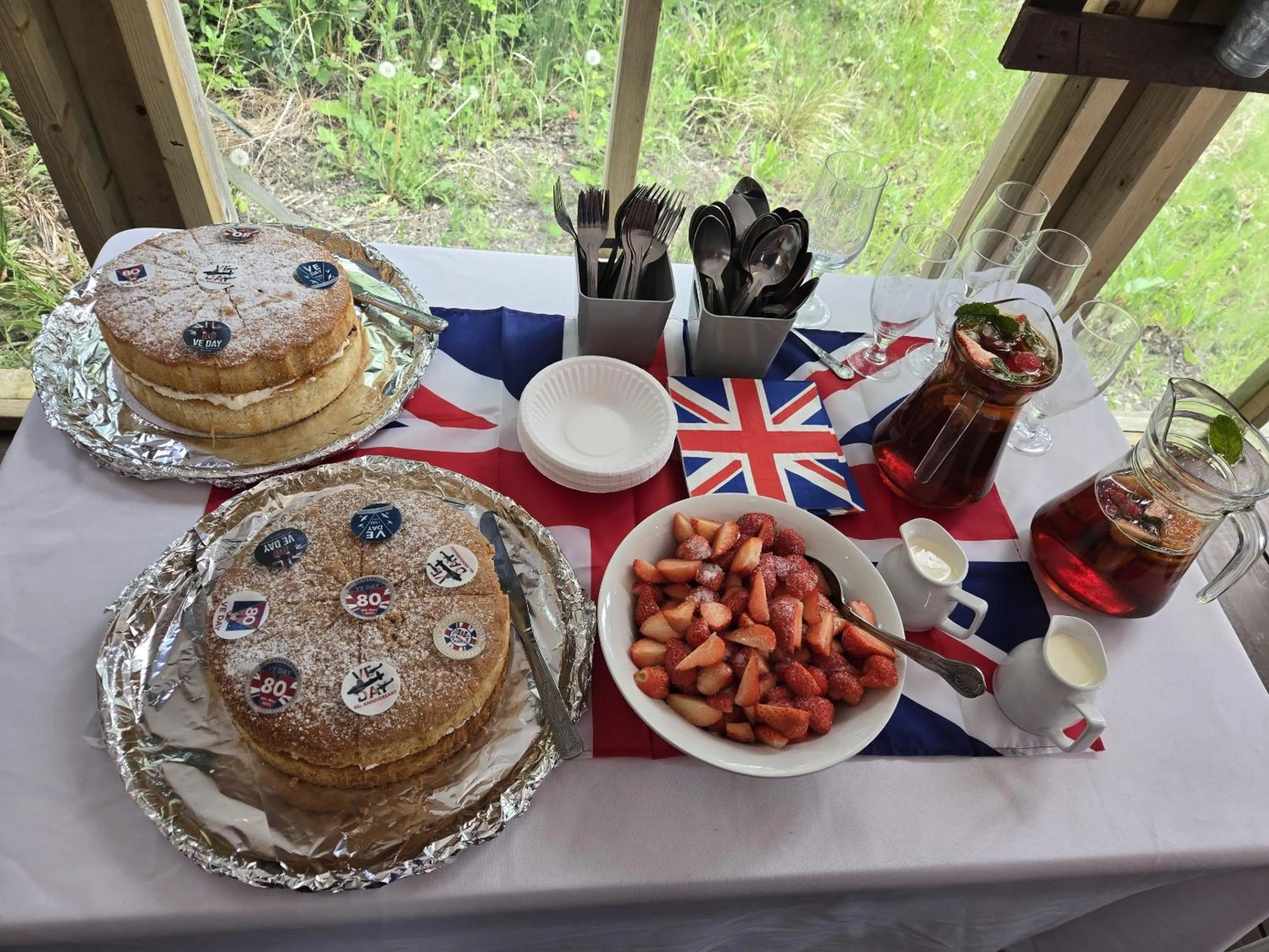 Food and drinks in The Benett Arms