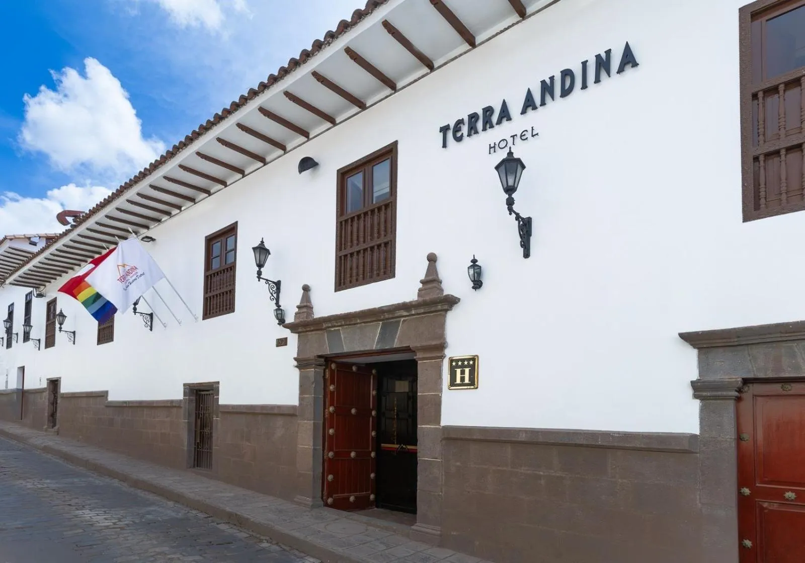 Facade/entrance in Terra Andina Colonial Mansion