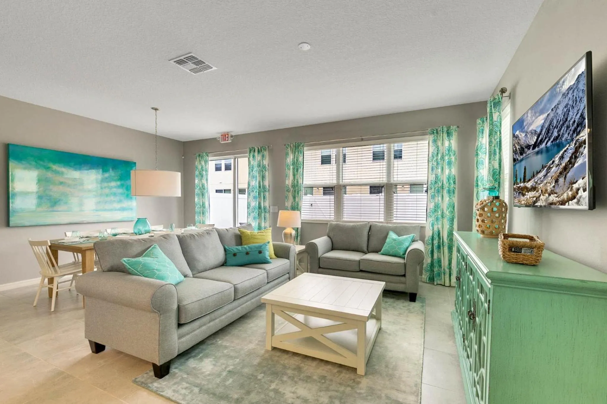 Four Bedrooms Townhome 5116