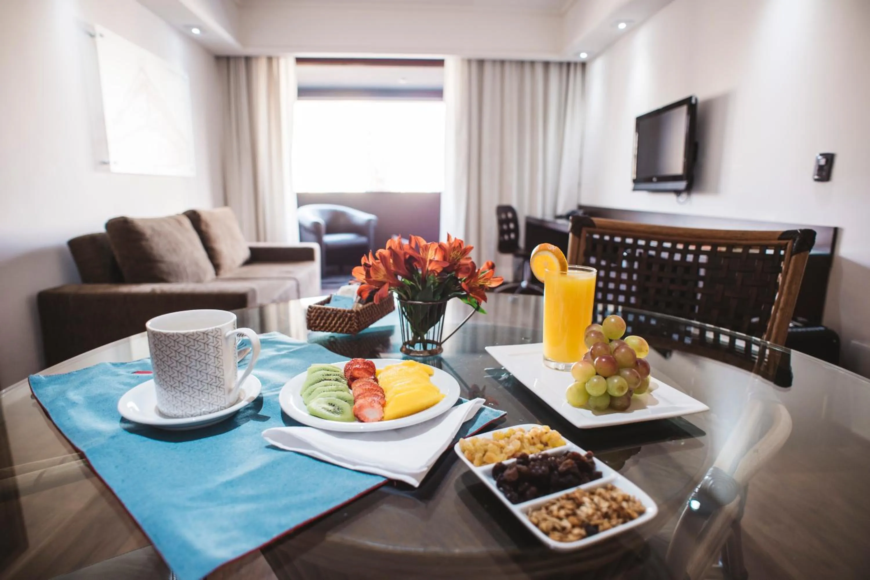 Dining area in Hotel Golden Park Campinas Cambuí By Nacional Inn