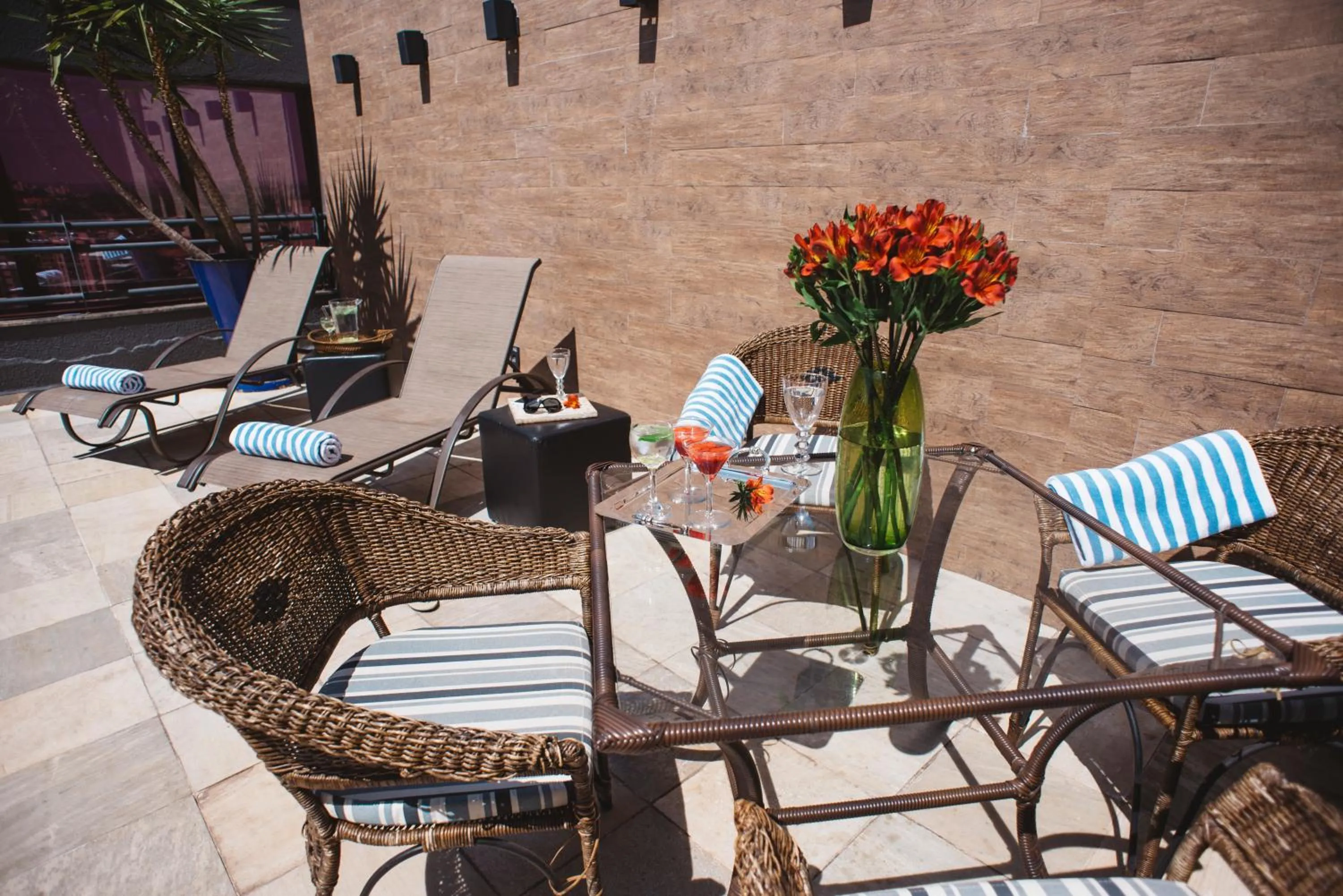 Swimming pool in Hotel Golden Park Campinas Cambuí By Nacional Inn