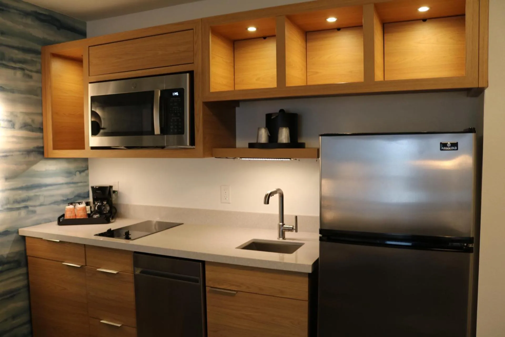 Clarion Hotel Portland International Airport