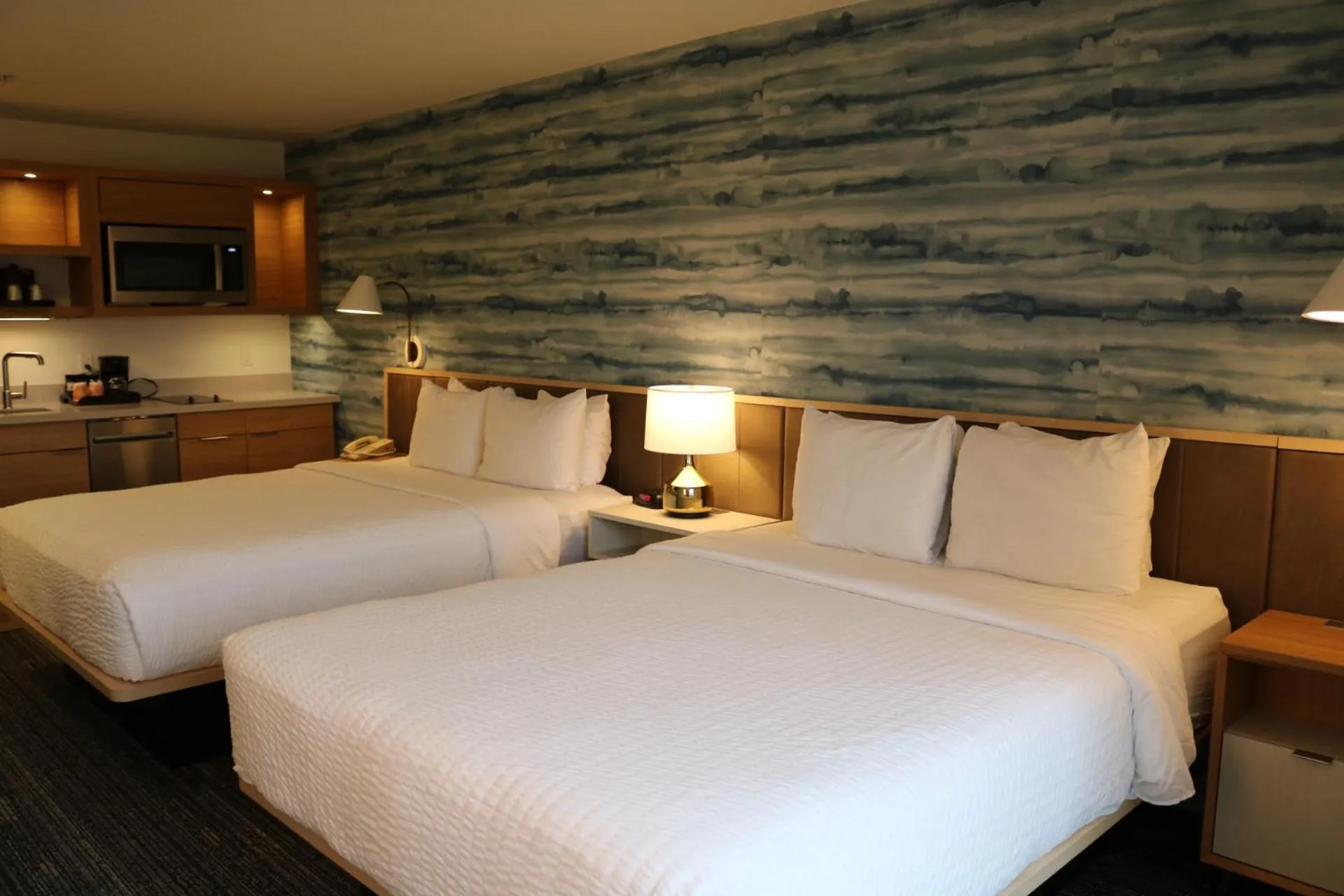 Clarion Hotel Portland International Airport