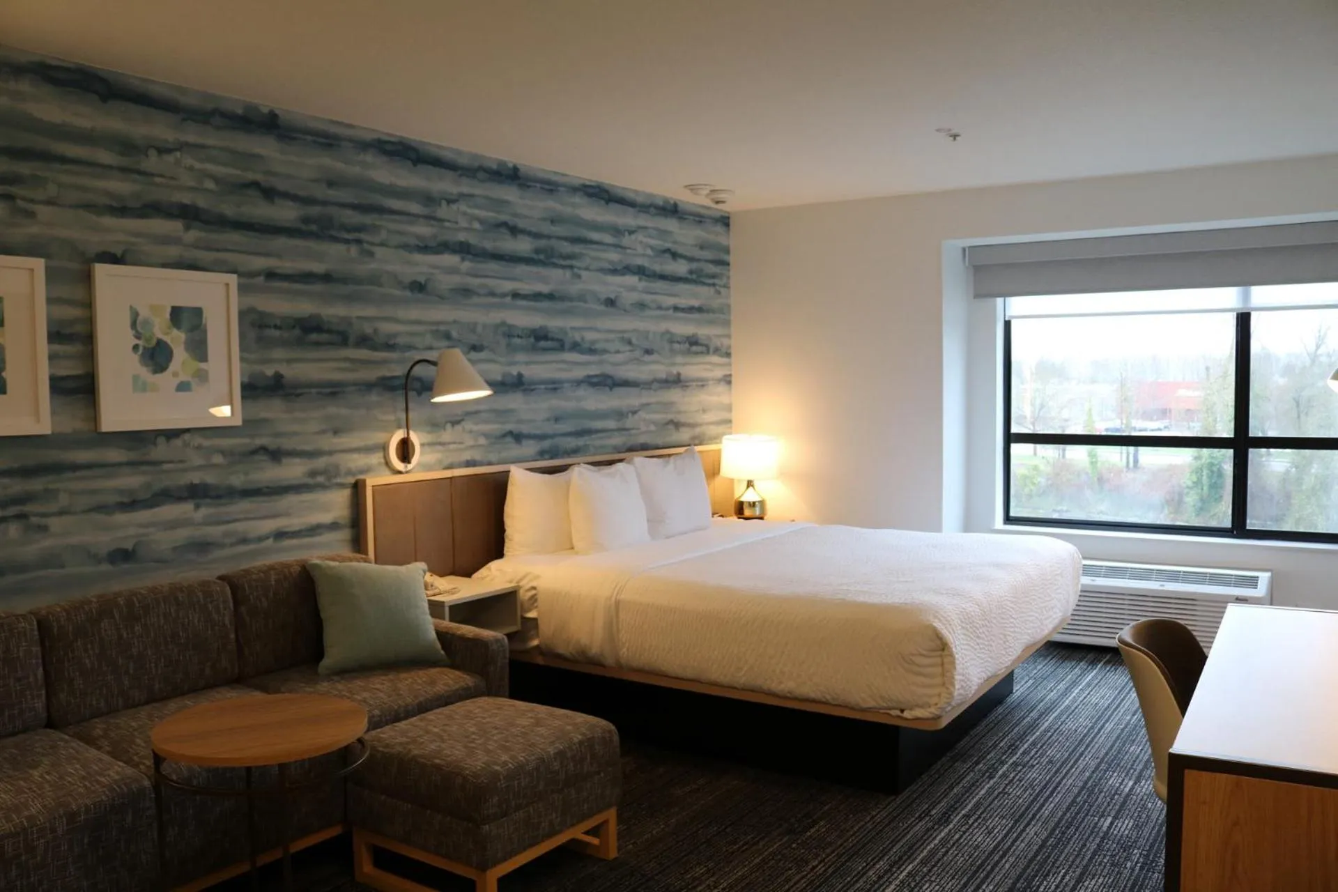 Clarion Hotel Portland International Airport