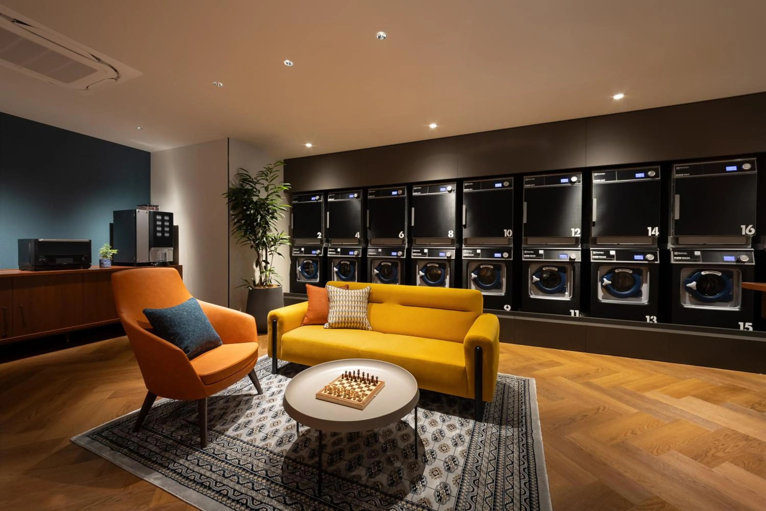 TV and multimedia in Namba Oriental Hotel