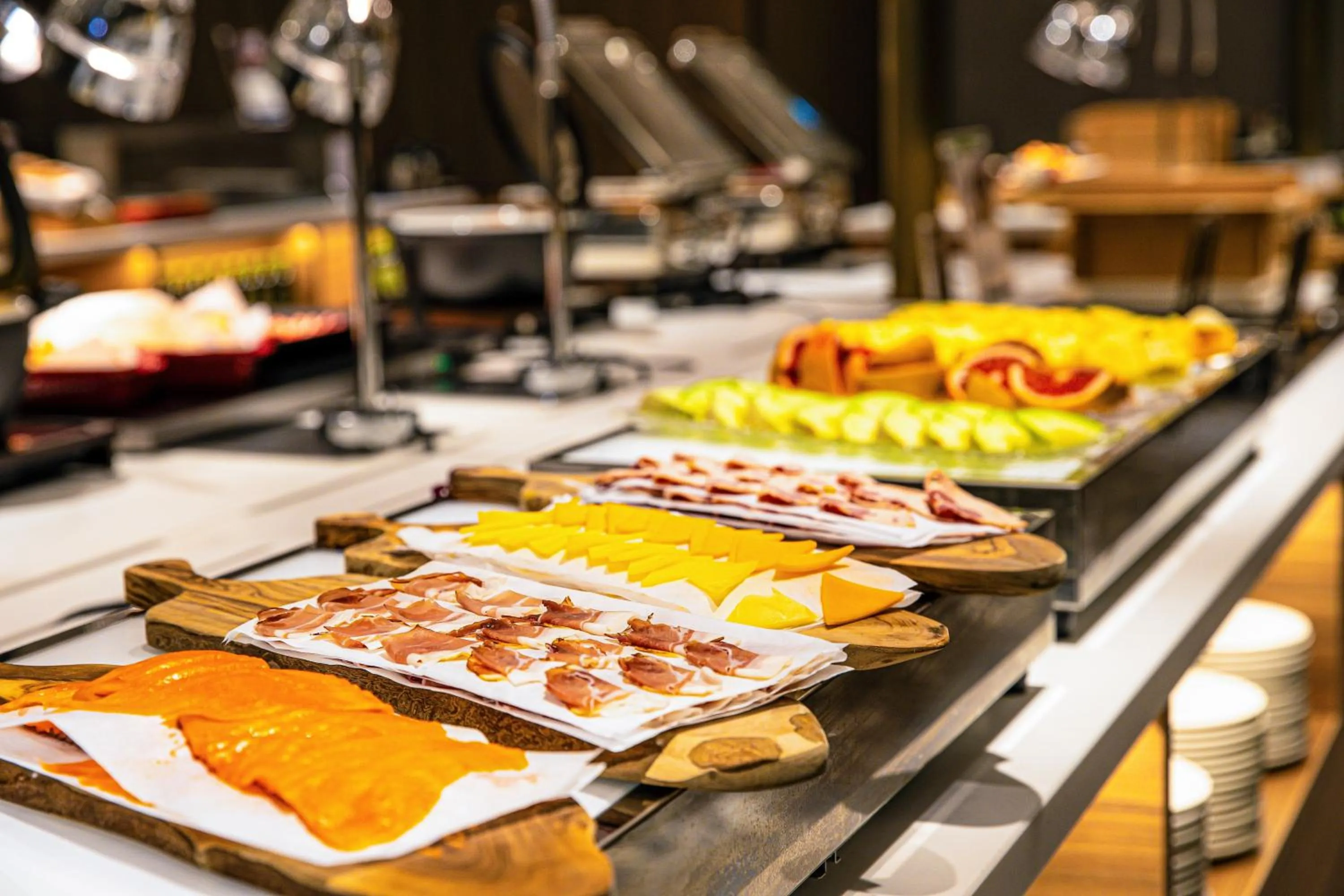 Restaurant/places to eat in Namba Oriental Hotel