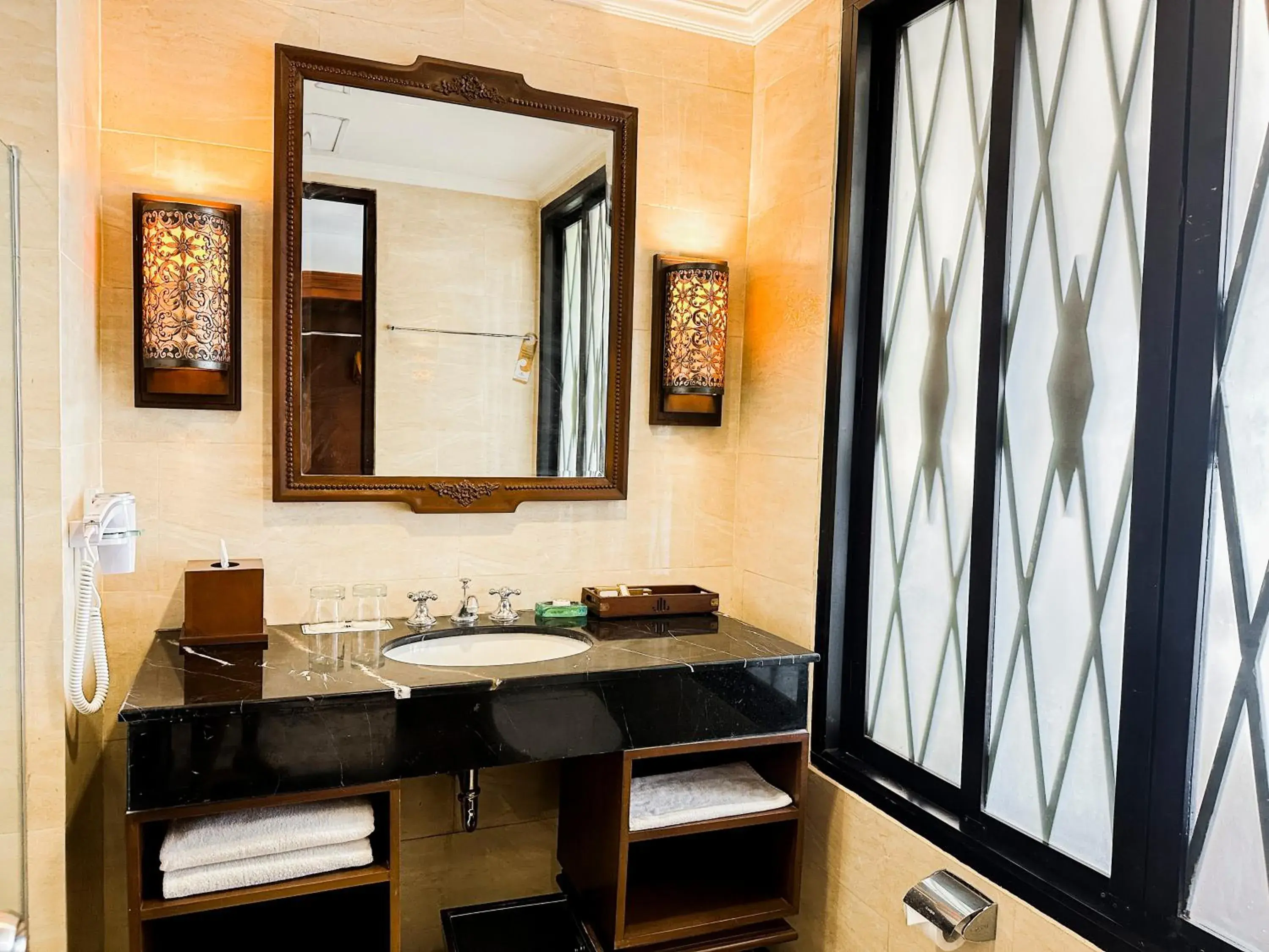 Executive Twin Room in The Sunan Hotel Solo Executive Twin Room in The Sunan Hotel Solo