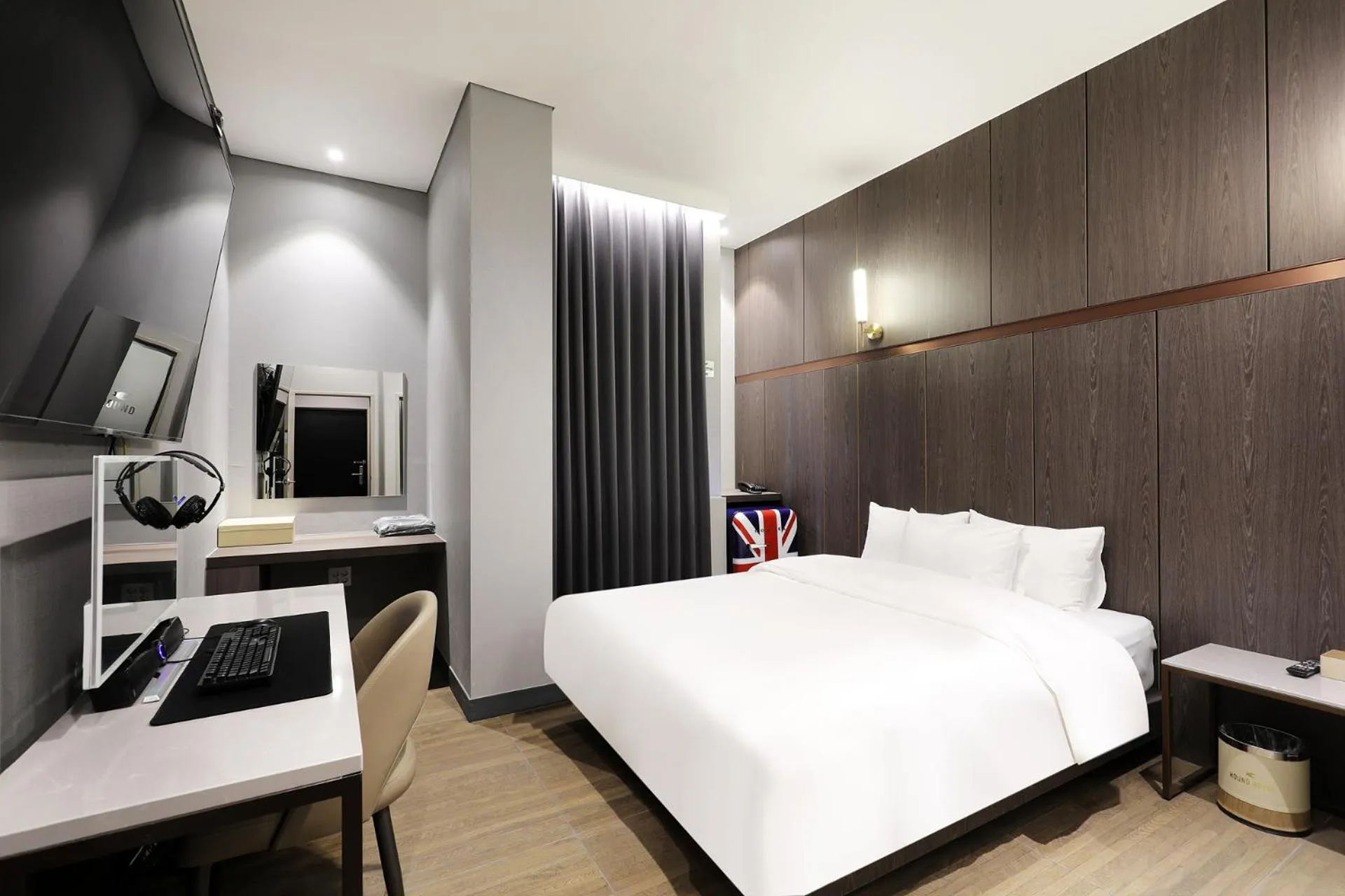 Bed in HOUND HOTEL Incheon Airport