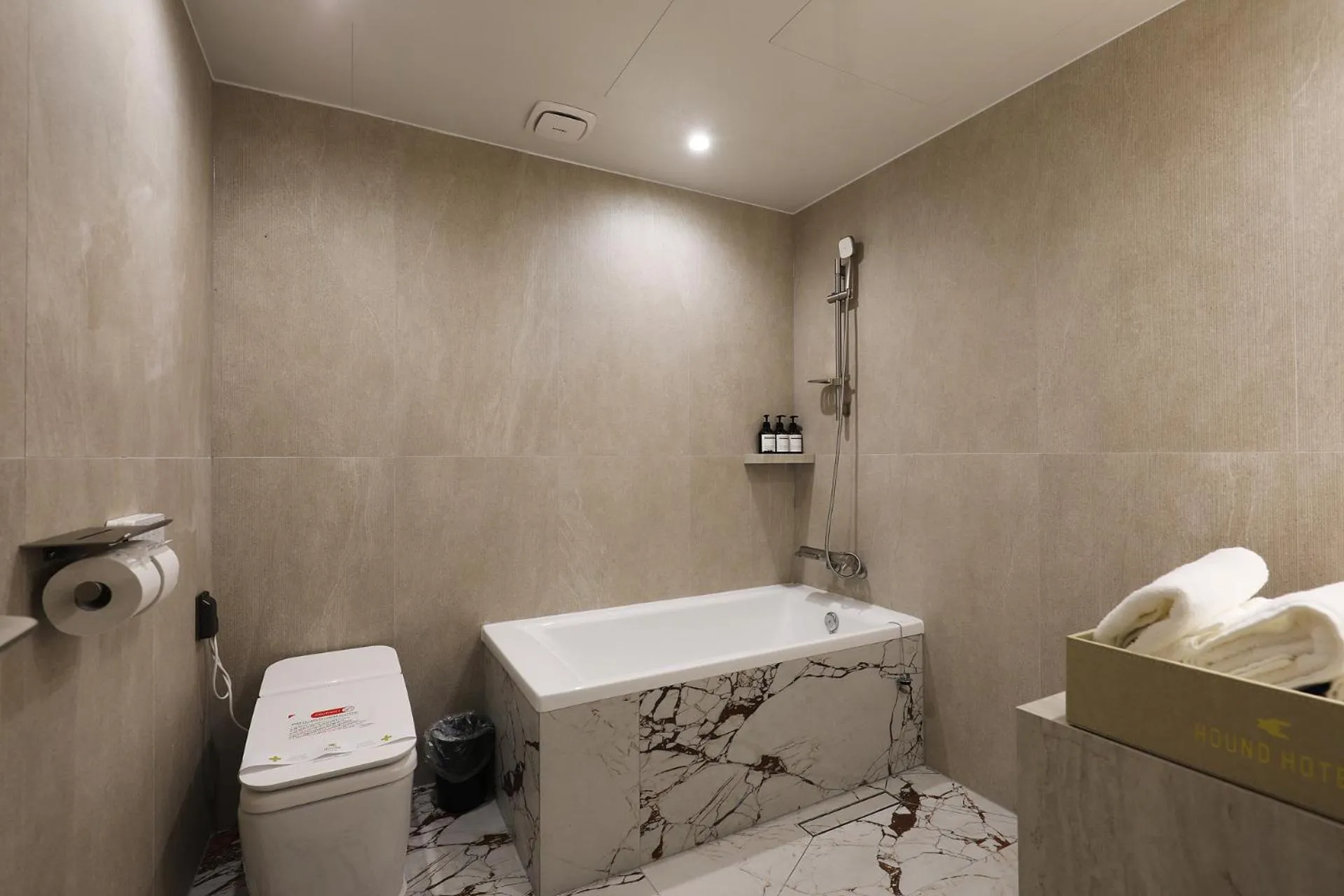 Bathroom in HOUND HOTEL Incheon Airport