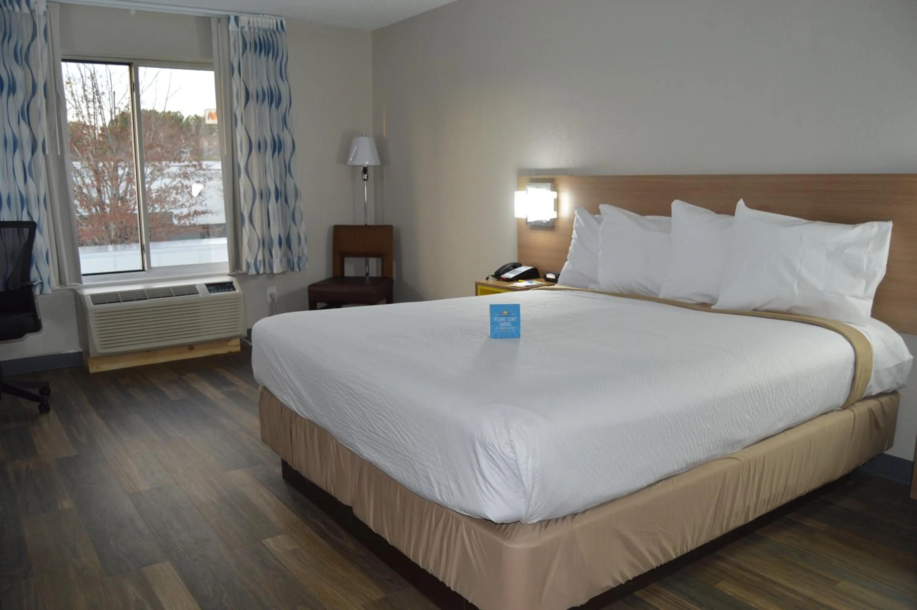Bed in Days Inn by Wyndham Marietta-Atlanta-Delk Road
