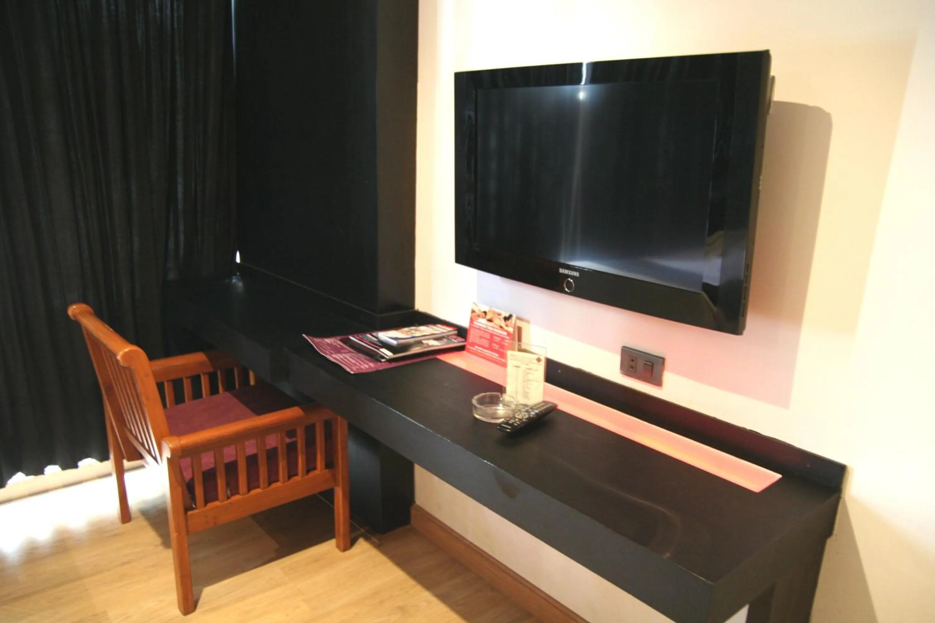 Spring in Grand Inn Hotel