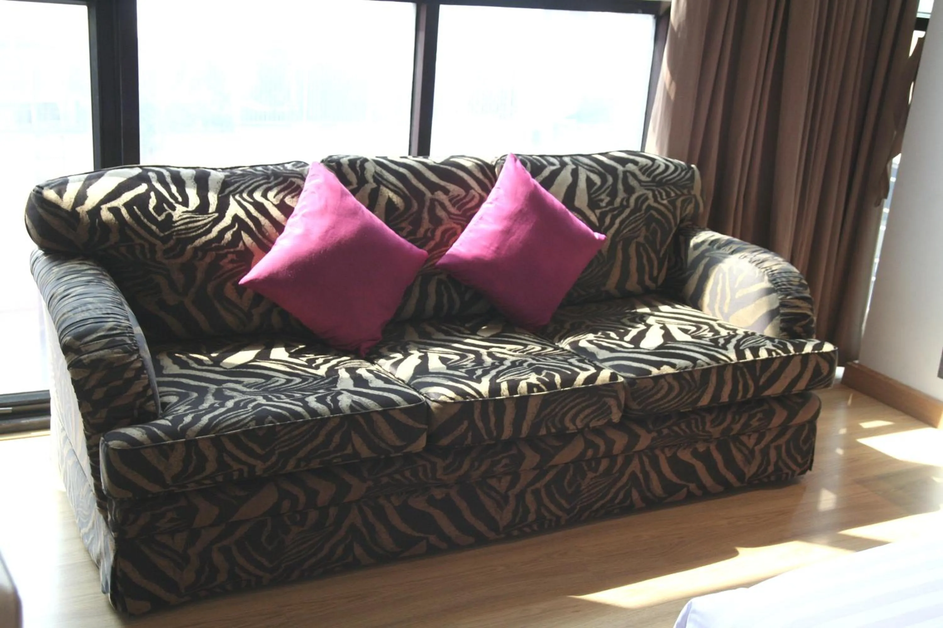 Day in Grand Inn Hotel