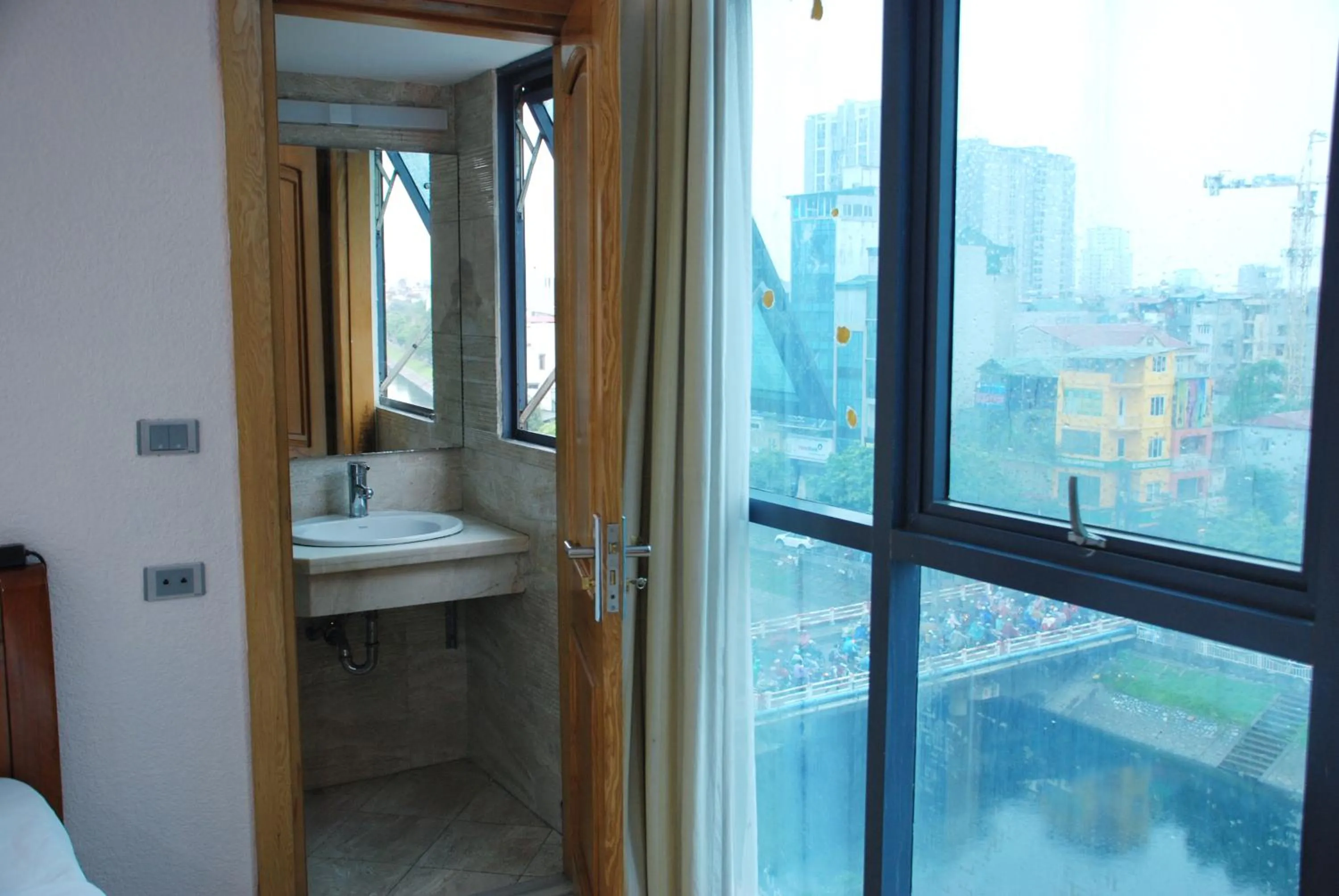 Bathroom, Bed in Nice Hotel