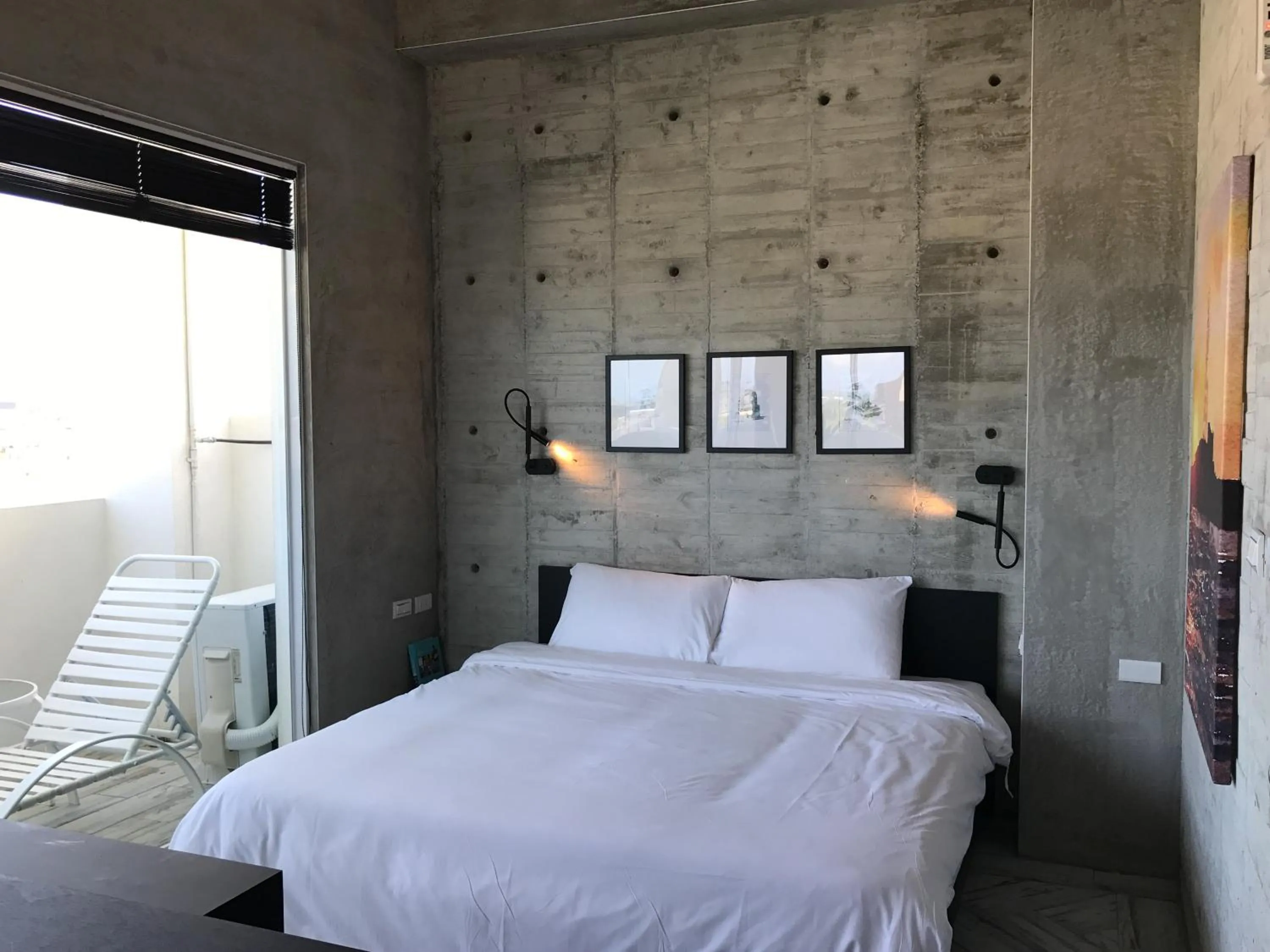 Bed in Color Coral Boutique Hotel