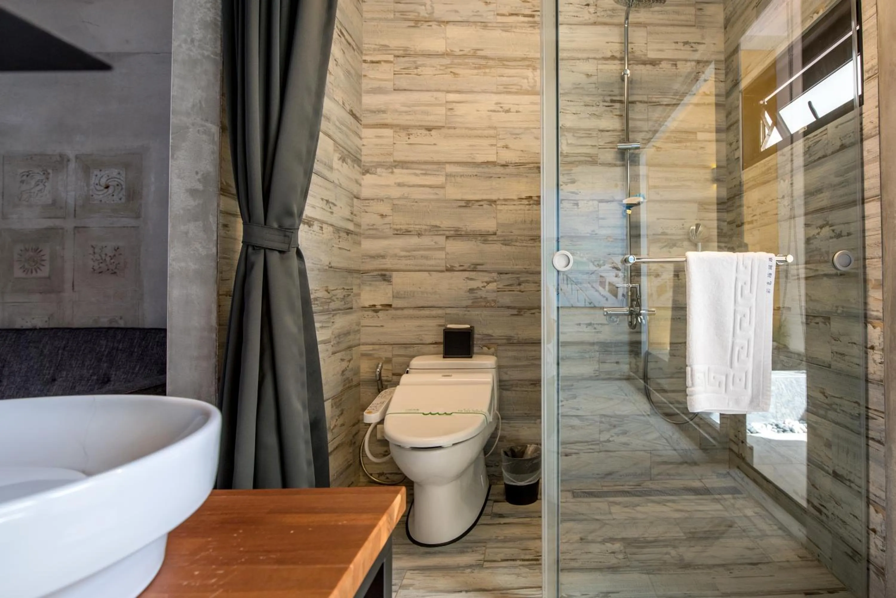 Toilet in Color Coral Boutique Hotel