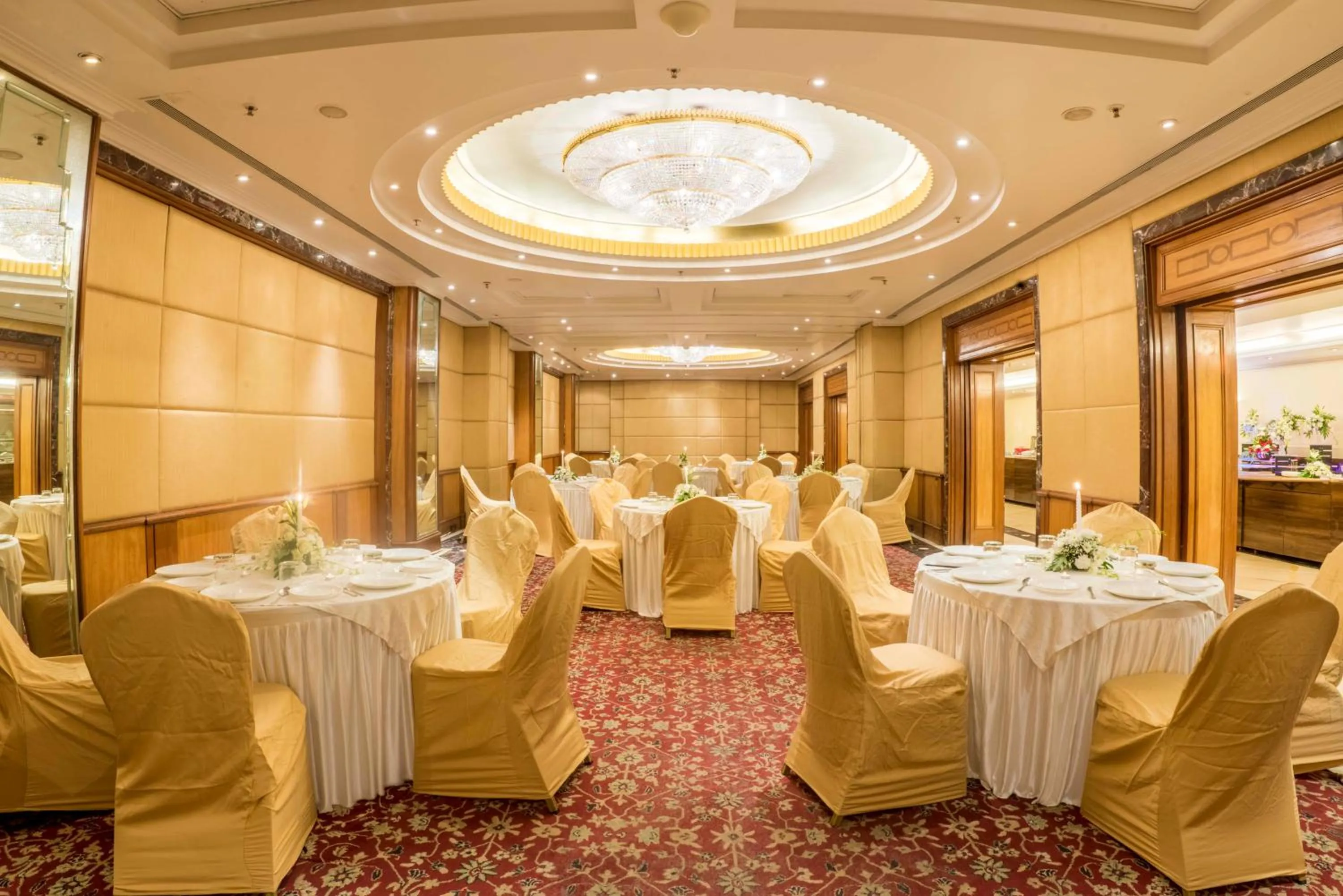 Banquet/Function facilities in Hotel Parle International