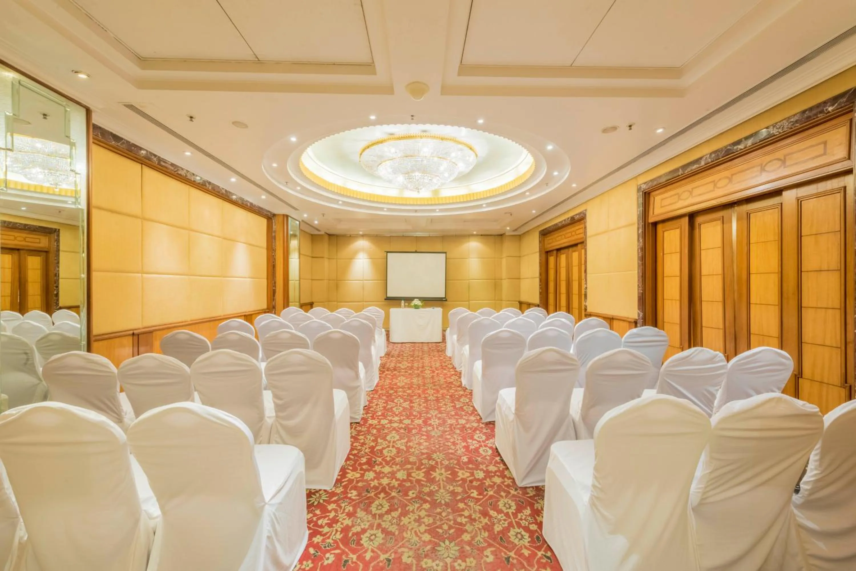 Banquet/Function facilities in Hotel Parle International