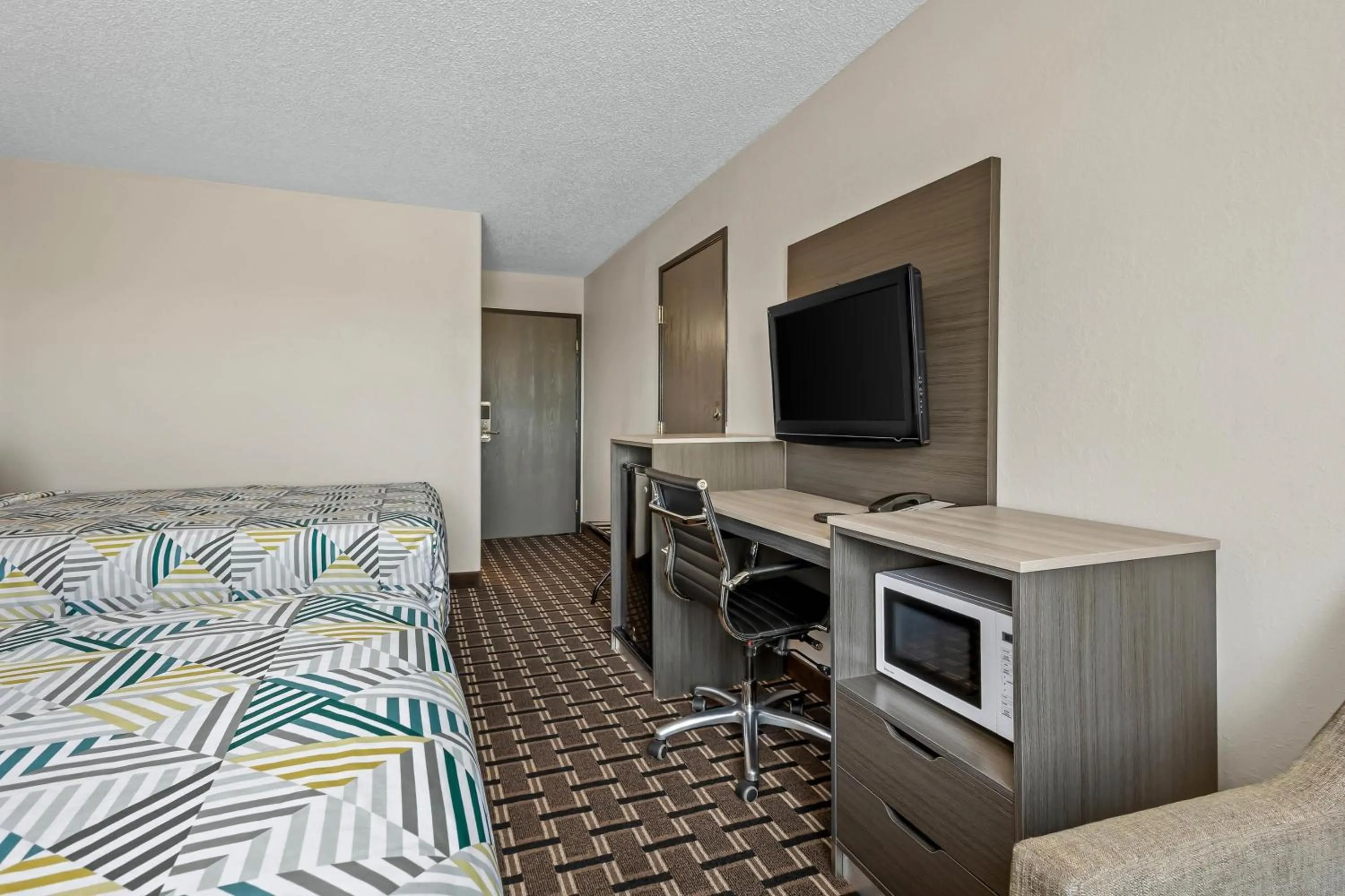 Bedroom, Bed in Motel 6 North Sioux City, SD I 29 North