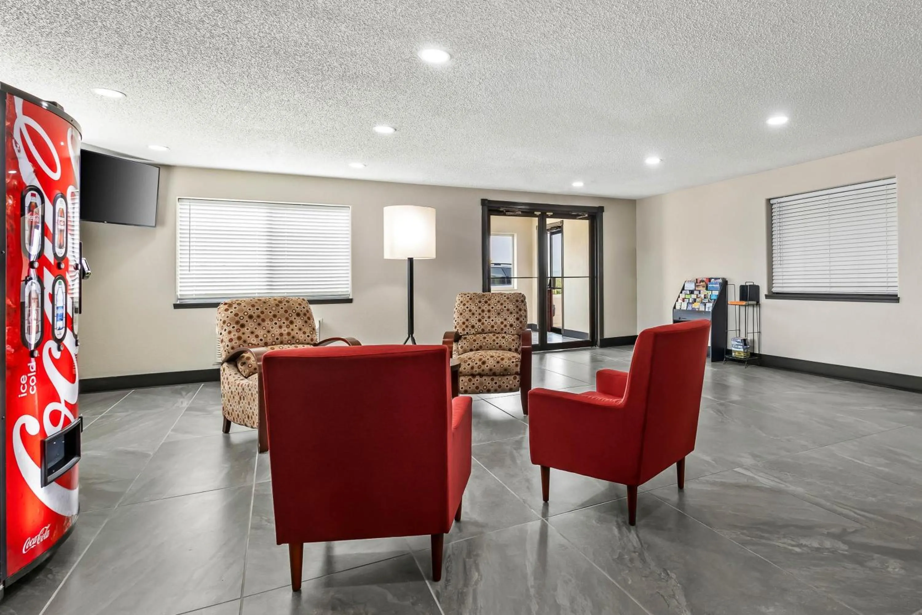 Lobby or reception in Motel 6 North Sioux City, SD I 29 North