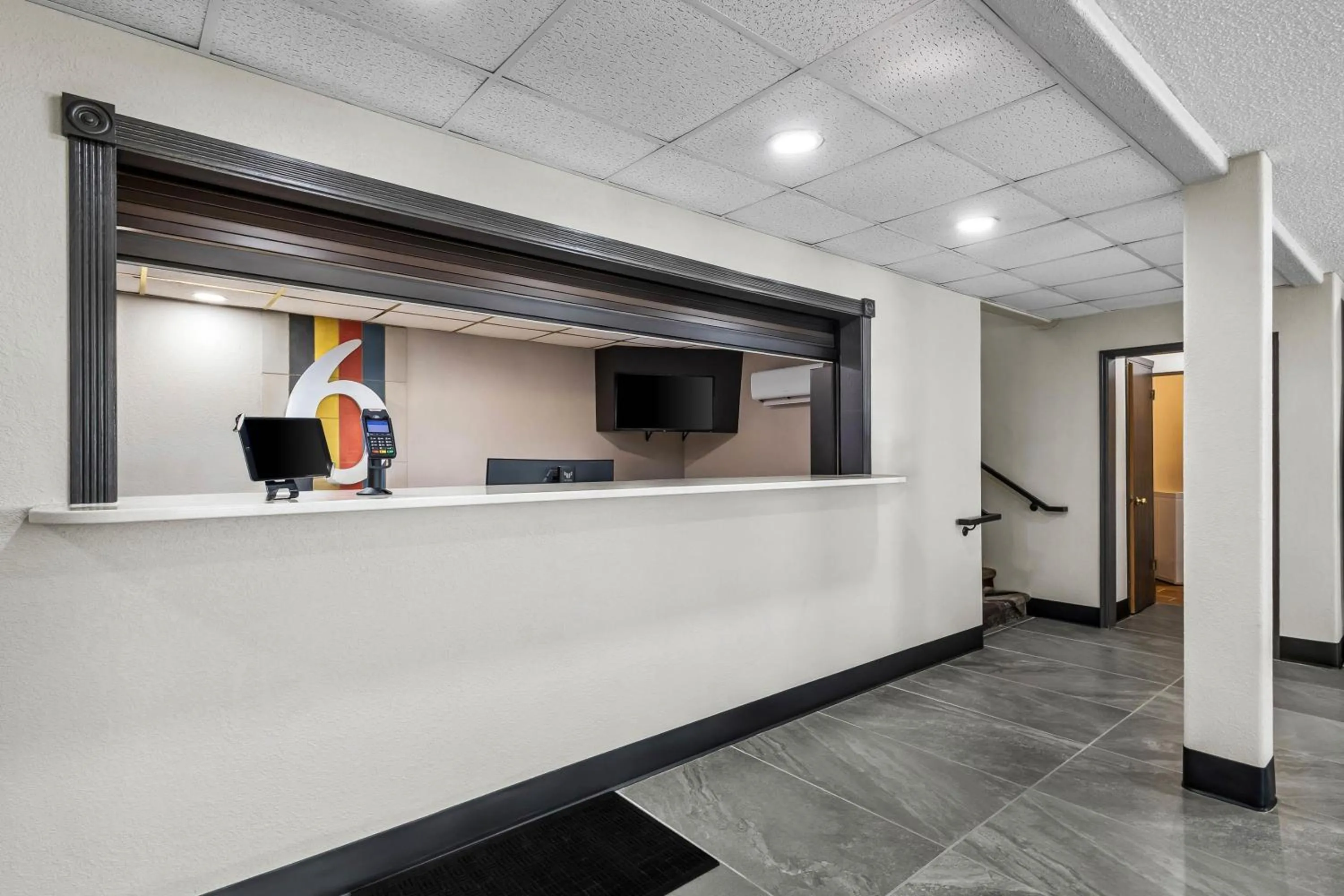 Lobby or reception in Motel 6 North Sioux City, SD I 29 North