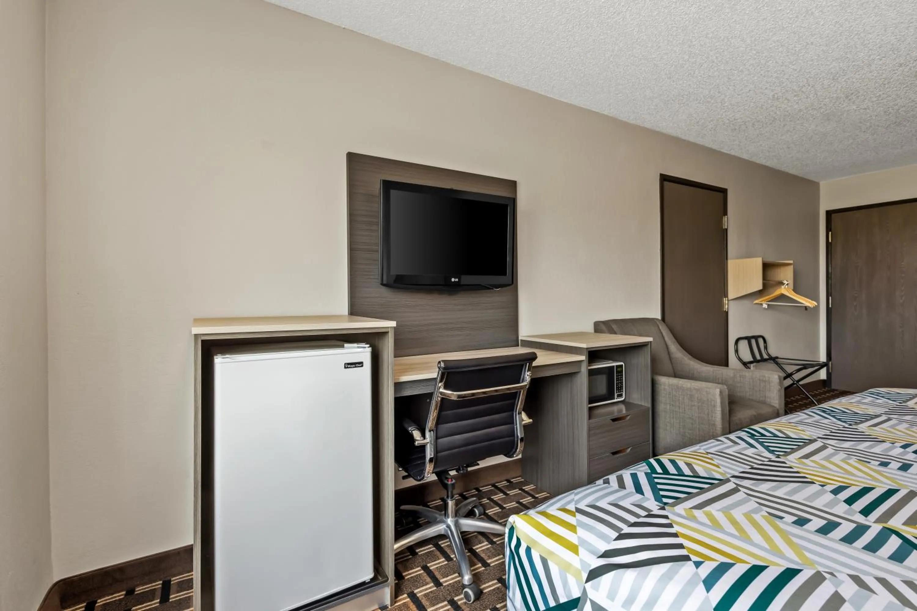 Bed in Motel 6 North Sioux City, SD I 29 North