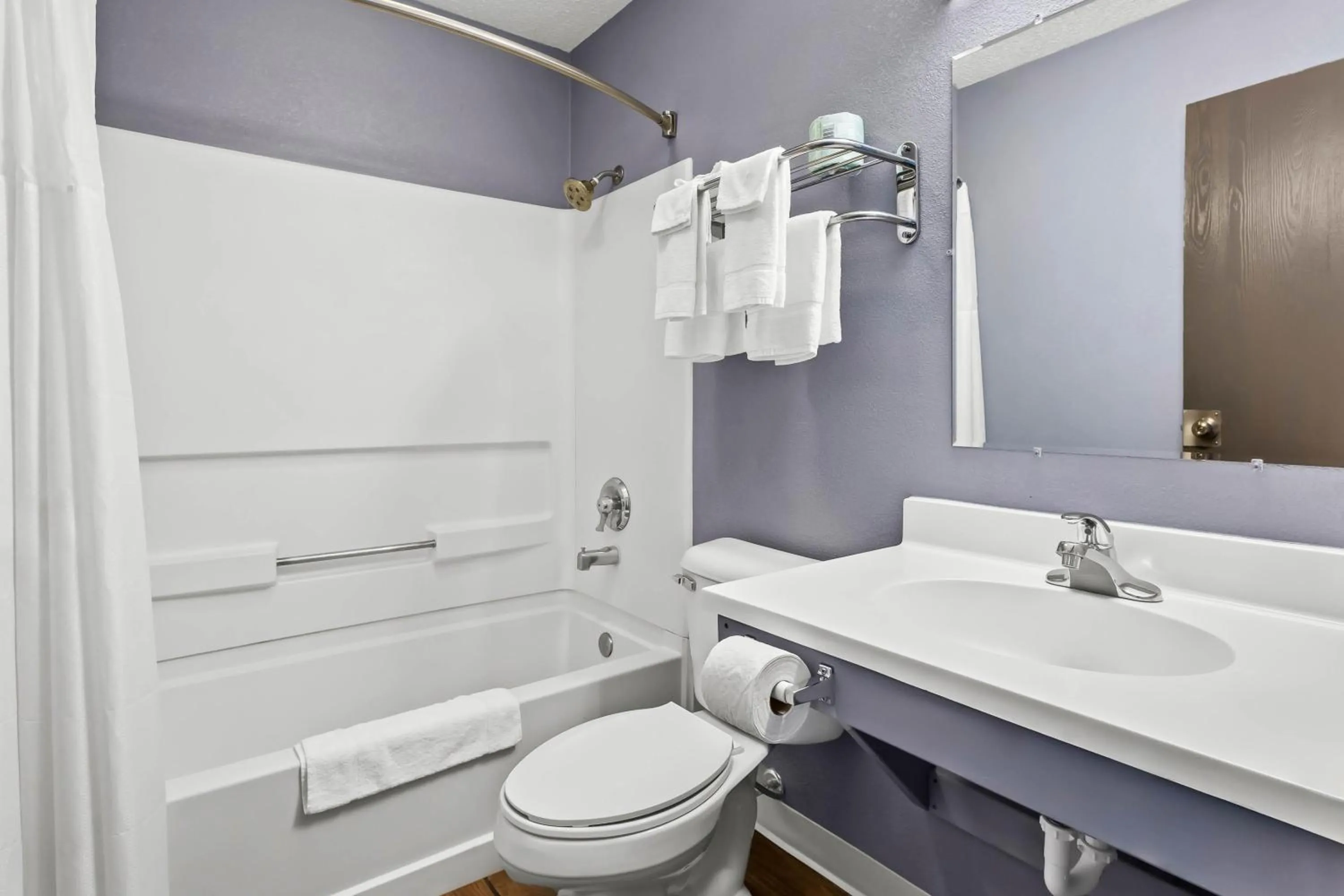 Bathroom in Motel 6 North Sioux City, SD I 29 North