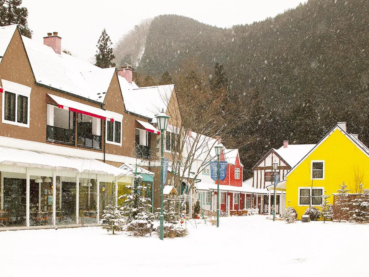 Property building in Hotel Euro City