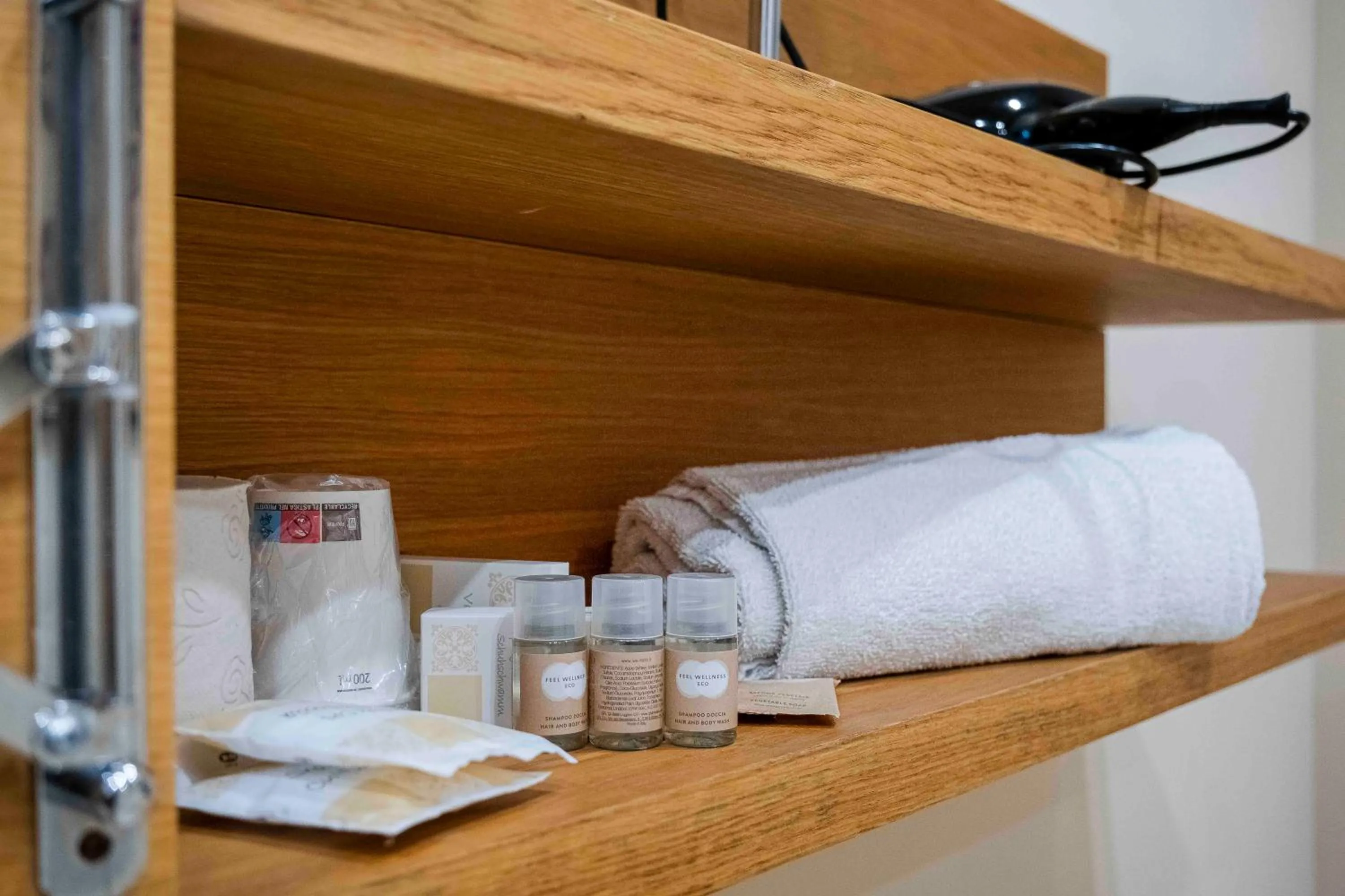 Bathroom, Bed in Hotel Exclusive