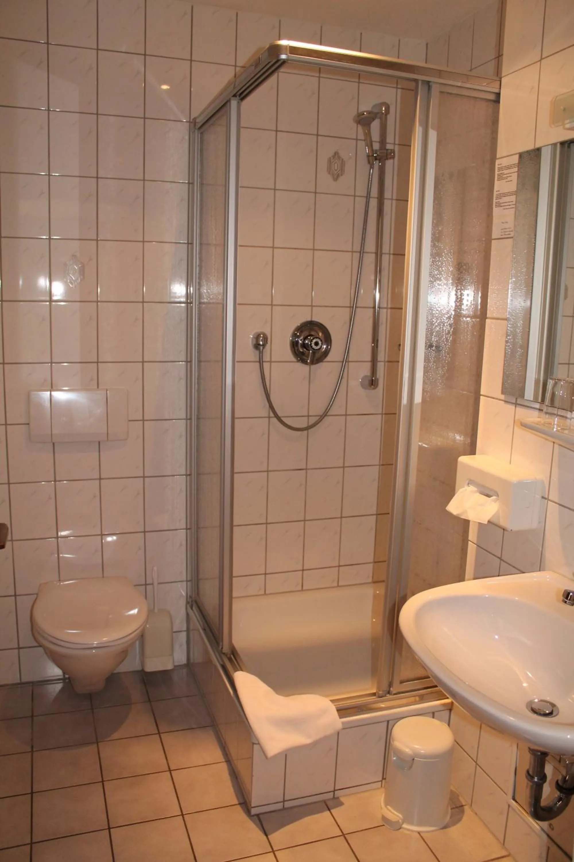 Bathroom in Hotel Anhalt