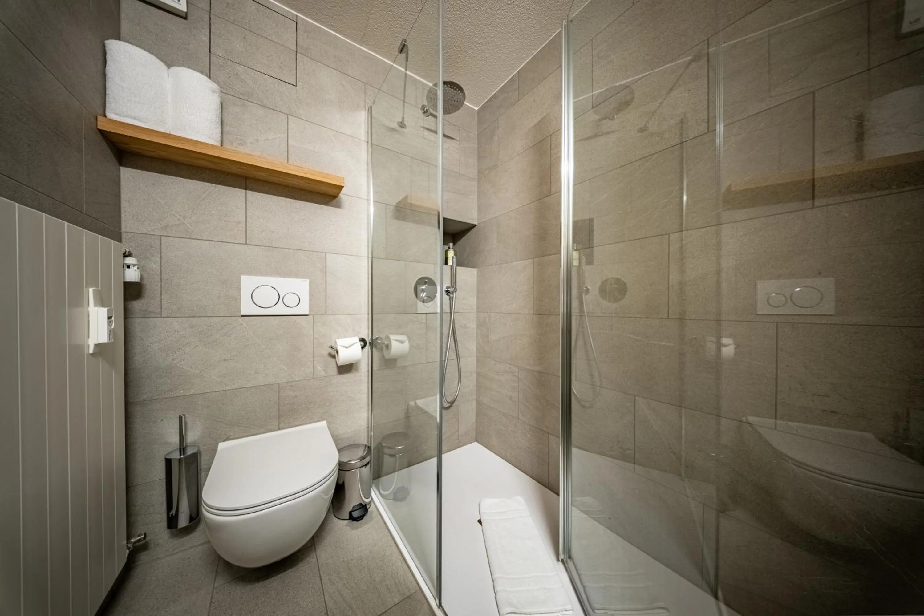 Shower in Hotel Piz St. Moritz