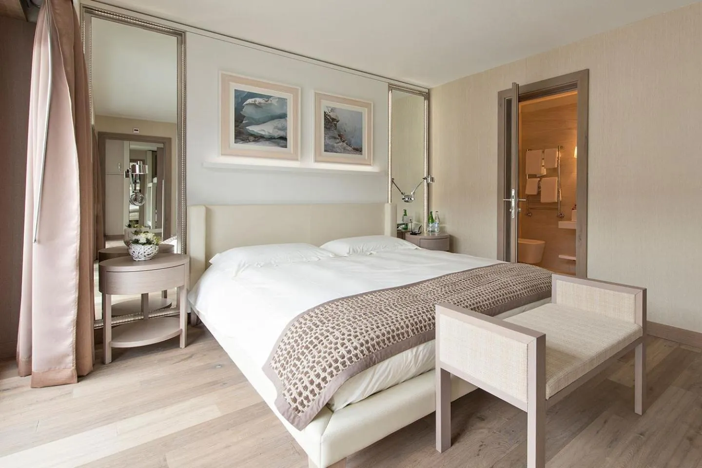 Bed in Hotel Piz St. Moritz