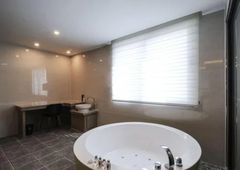 No.1 New Yorker Hotel