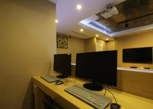 No.1 New Yorker Hotel